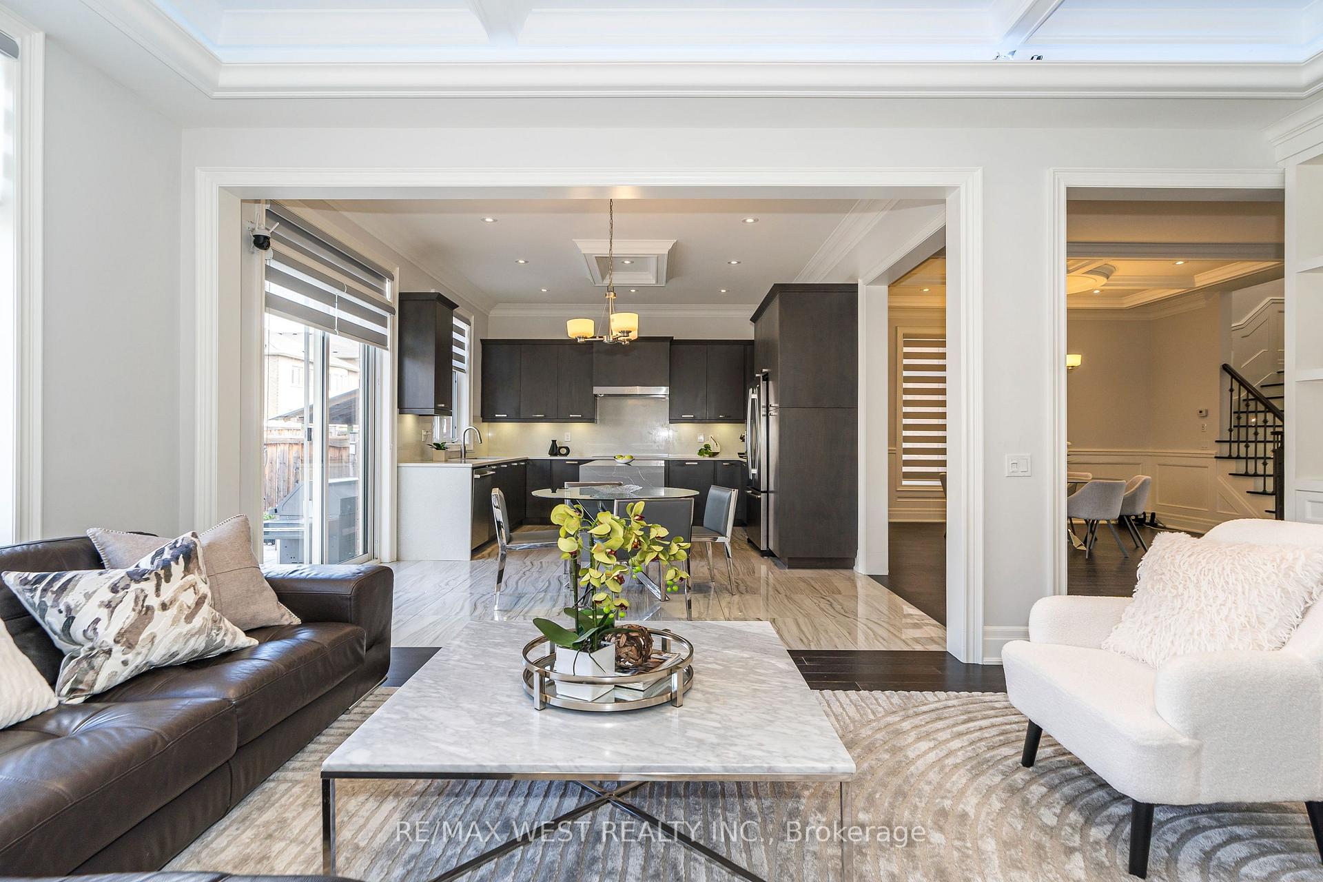 Photo 8 of 30 Garyscholl Road, Vaughan, Vellore Village — HOMEH