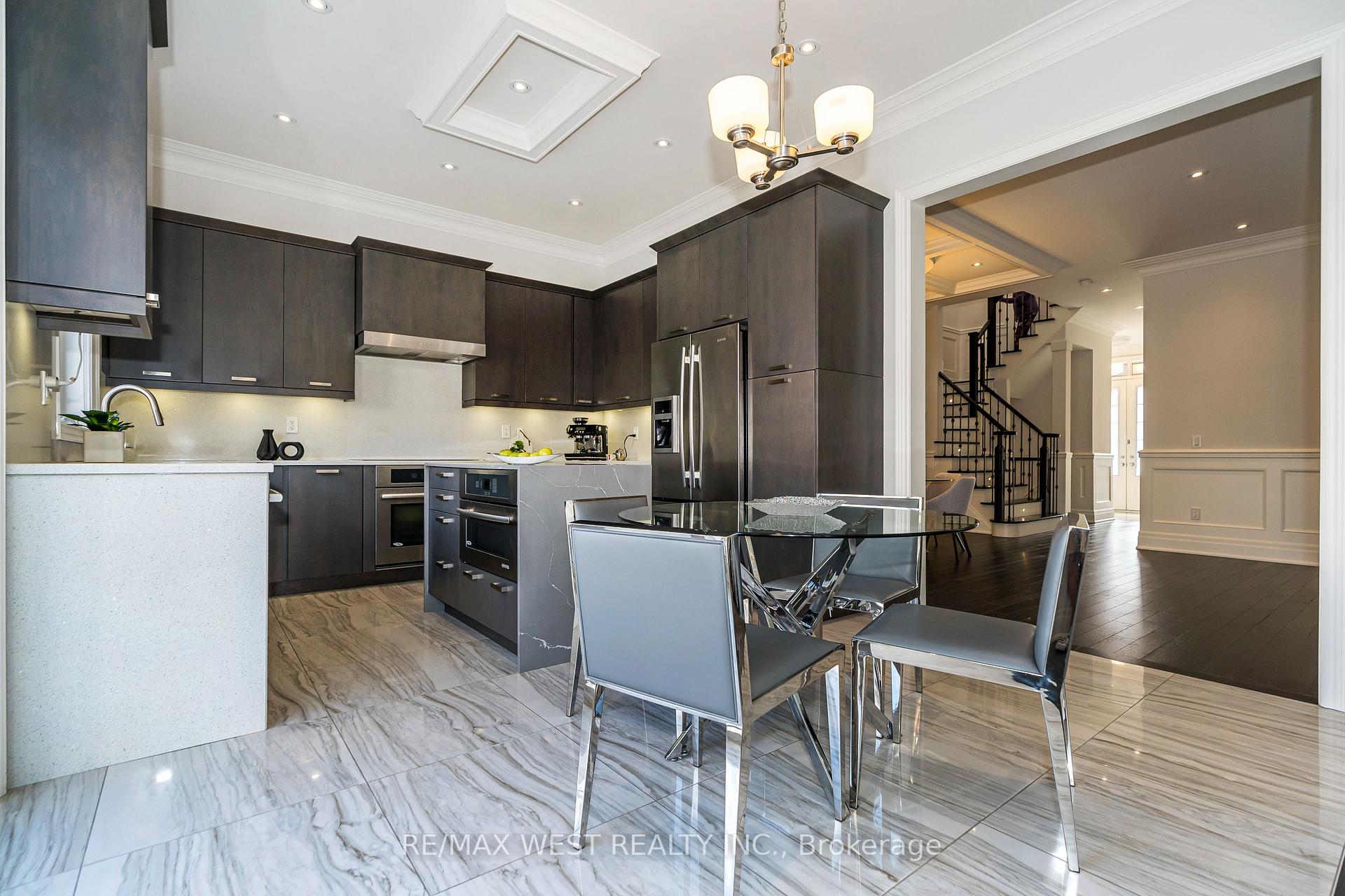 Photo 9 of 30 Garyscholl Road, Vaughan, Vellore Village — HOMEH