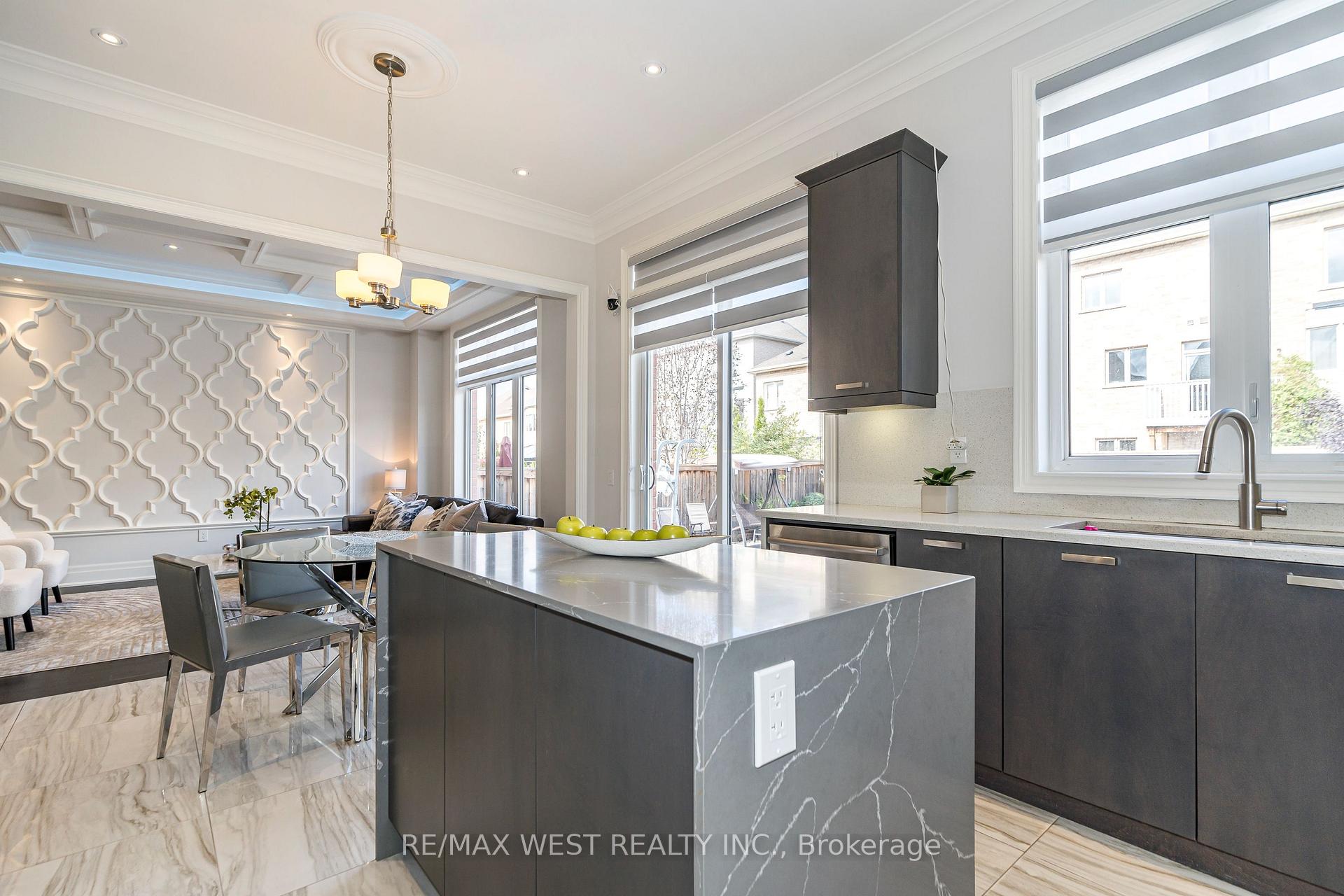Photo 14 of 30 Garyscholl Road, Vaughan, Vellore Village — HOMEH