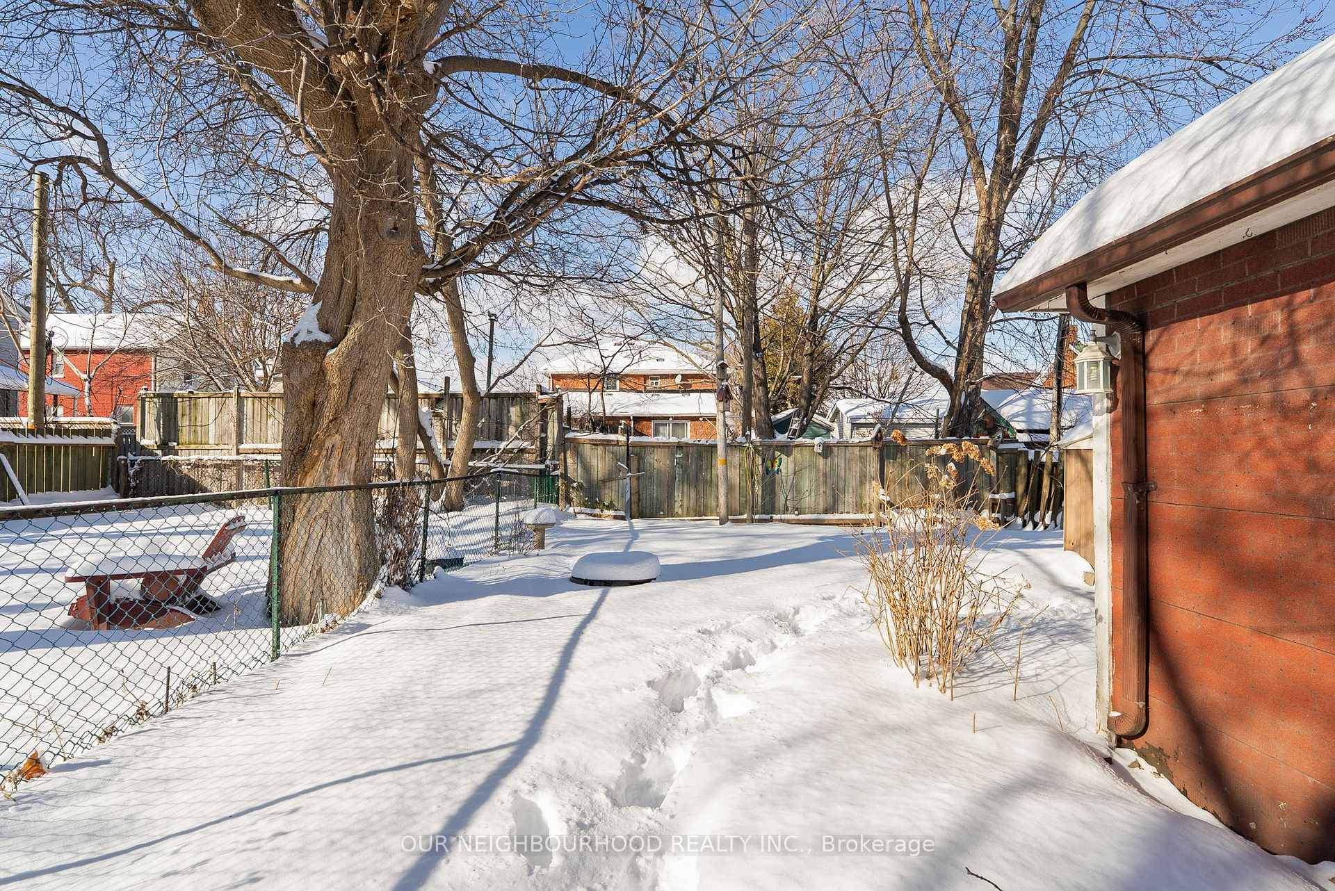Photo 34 of 68 Second Avenue, Oshawa, Central — HOMEH