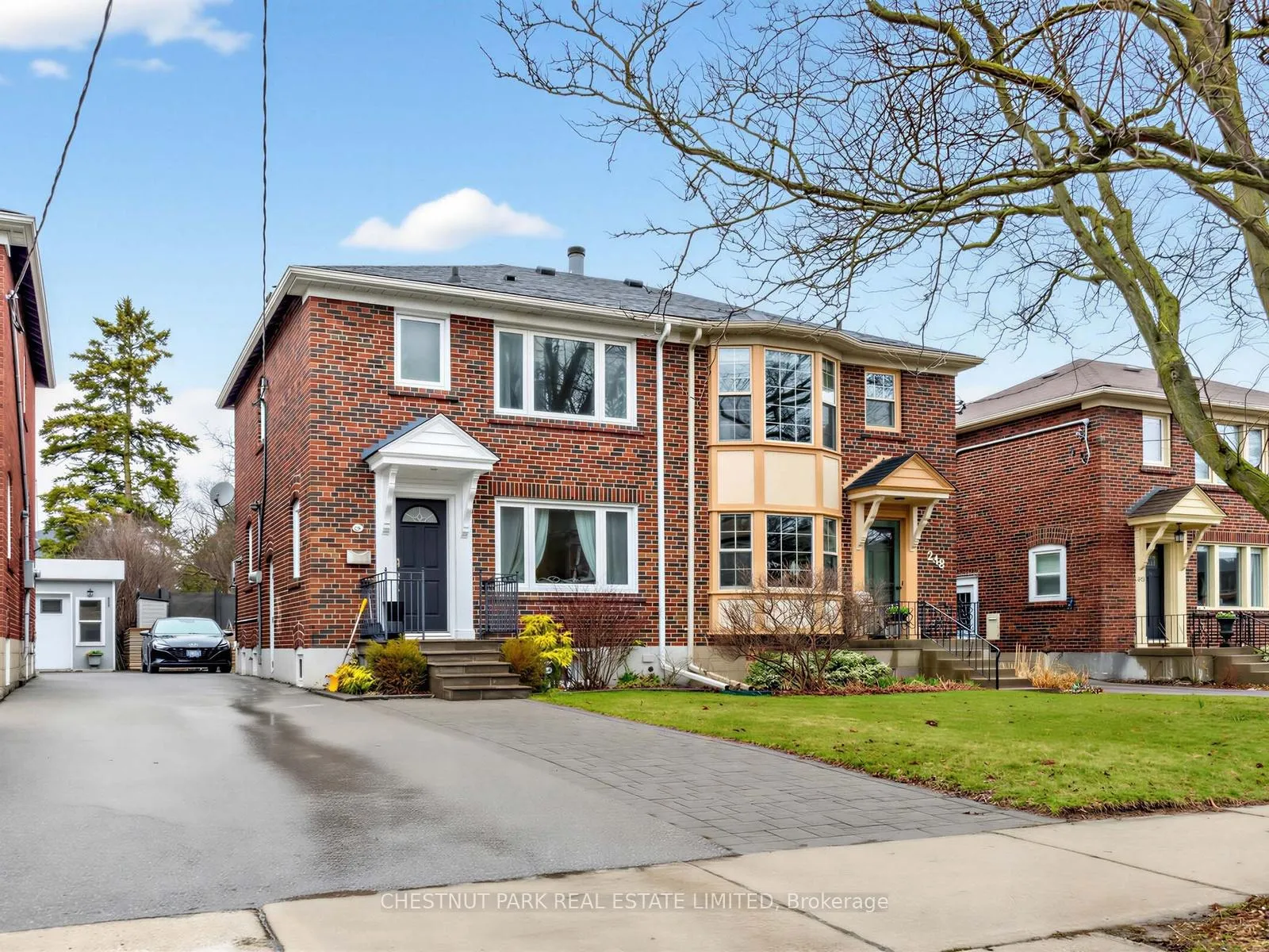 Photo 2 of 246 Donlea Drive, Toronto, Leaside — HOMEH