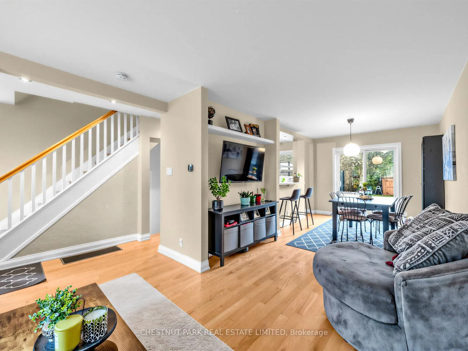 Photo 6 of 246 Donlea Drive, Toronto, Leaside — HOMEH