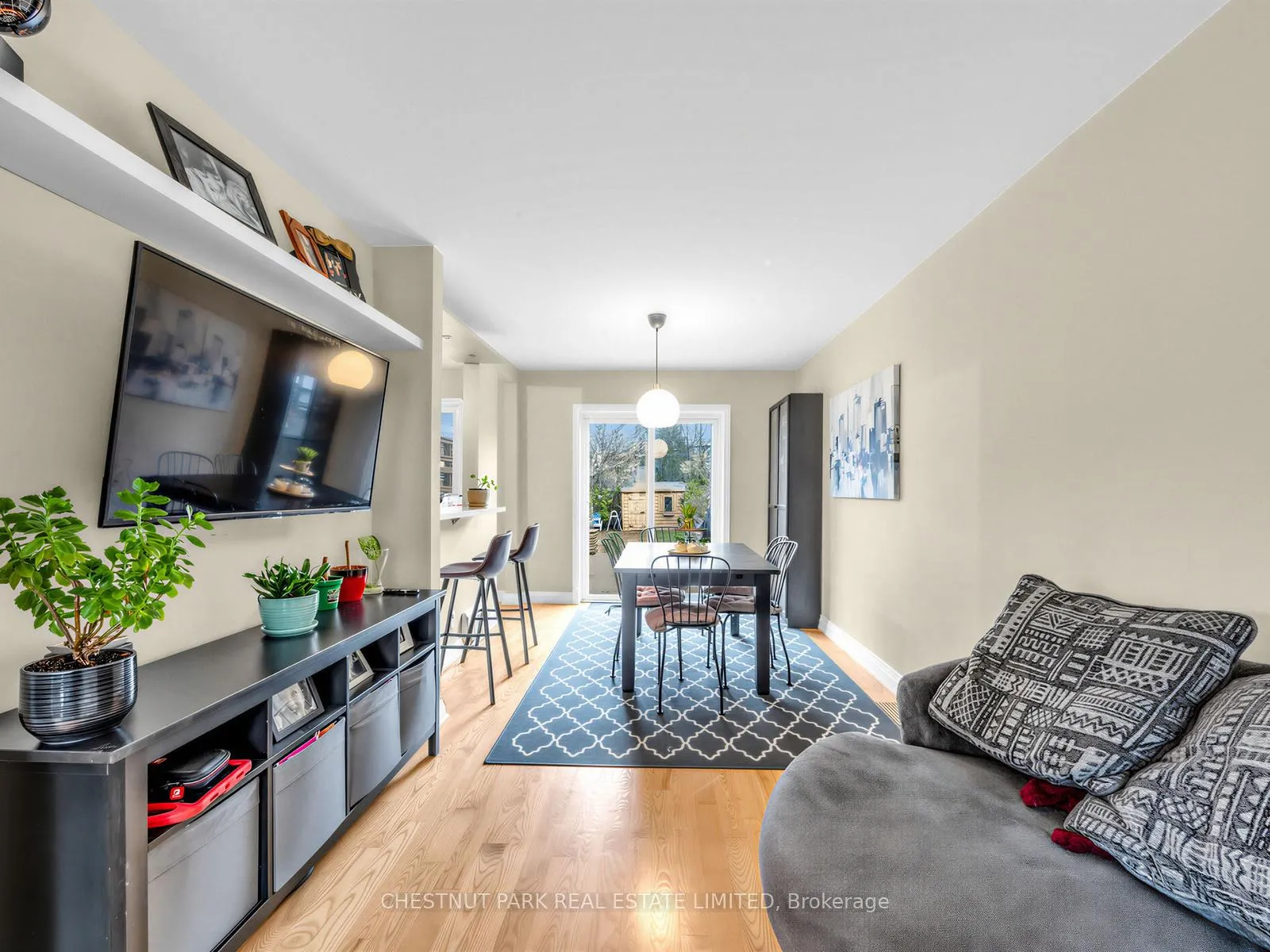 Photo 7 of 246 Donlea Drive, Toronto, Leaside — HOMEH