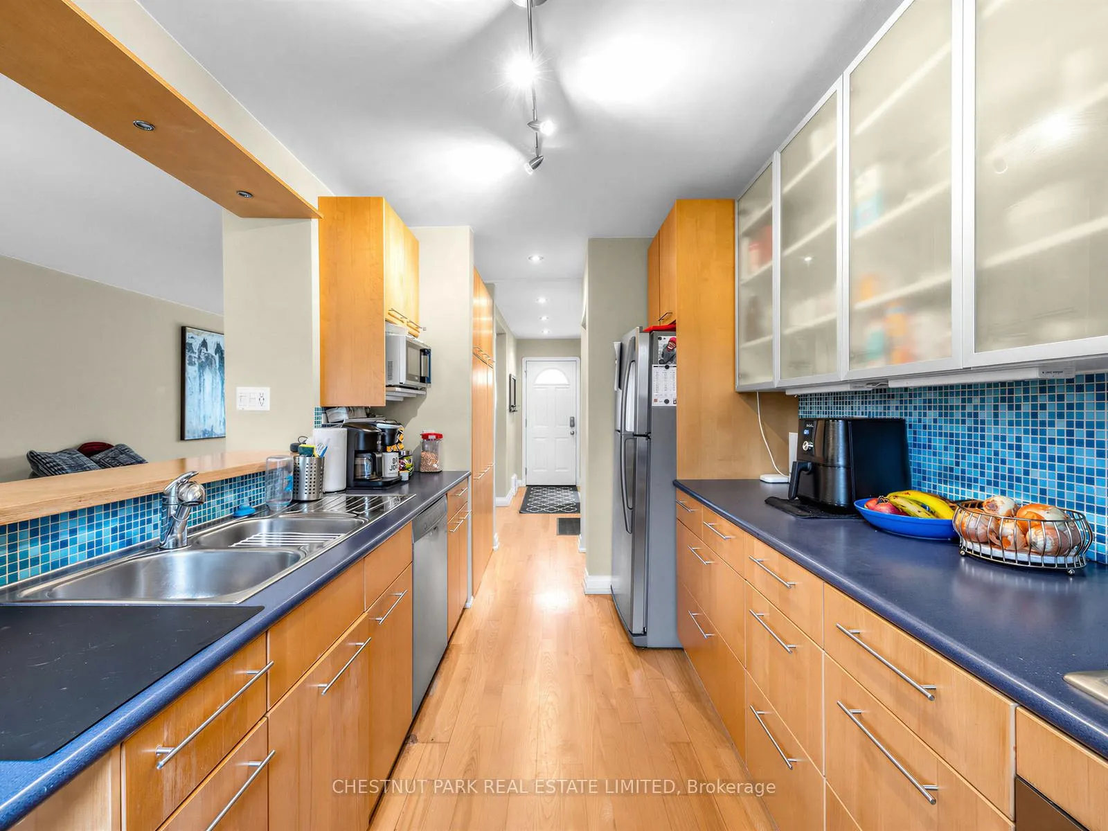 Photo 11 of 246 Donlea Drive, Toronto, Leaside — HOMEH
