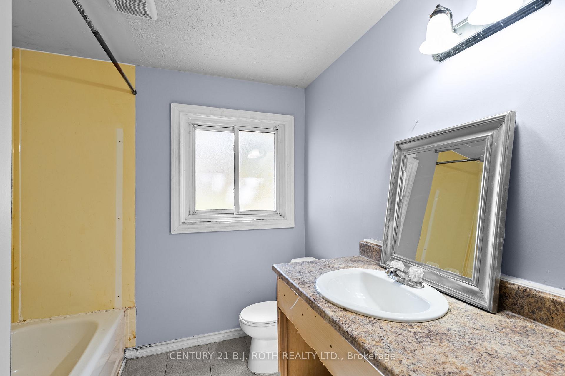 Photo 26 of 15 Cartier Court, Peterborough, Northcrest Ward 5 — HOMEH