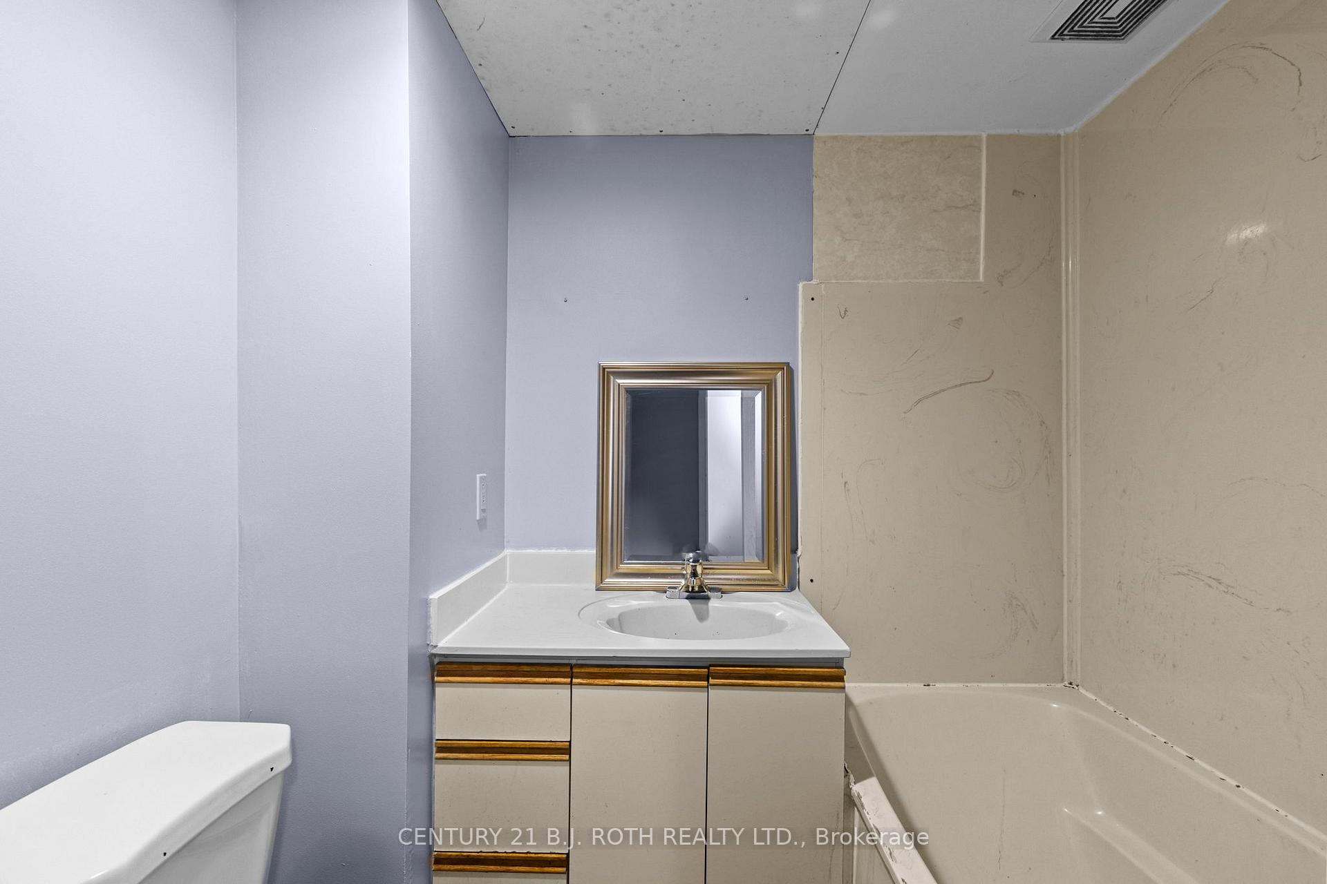 Photo 35 of 15 Cartier Court, Peterborough, Northcrest Ward 5 — HOMEH