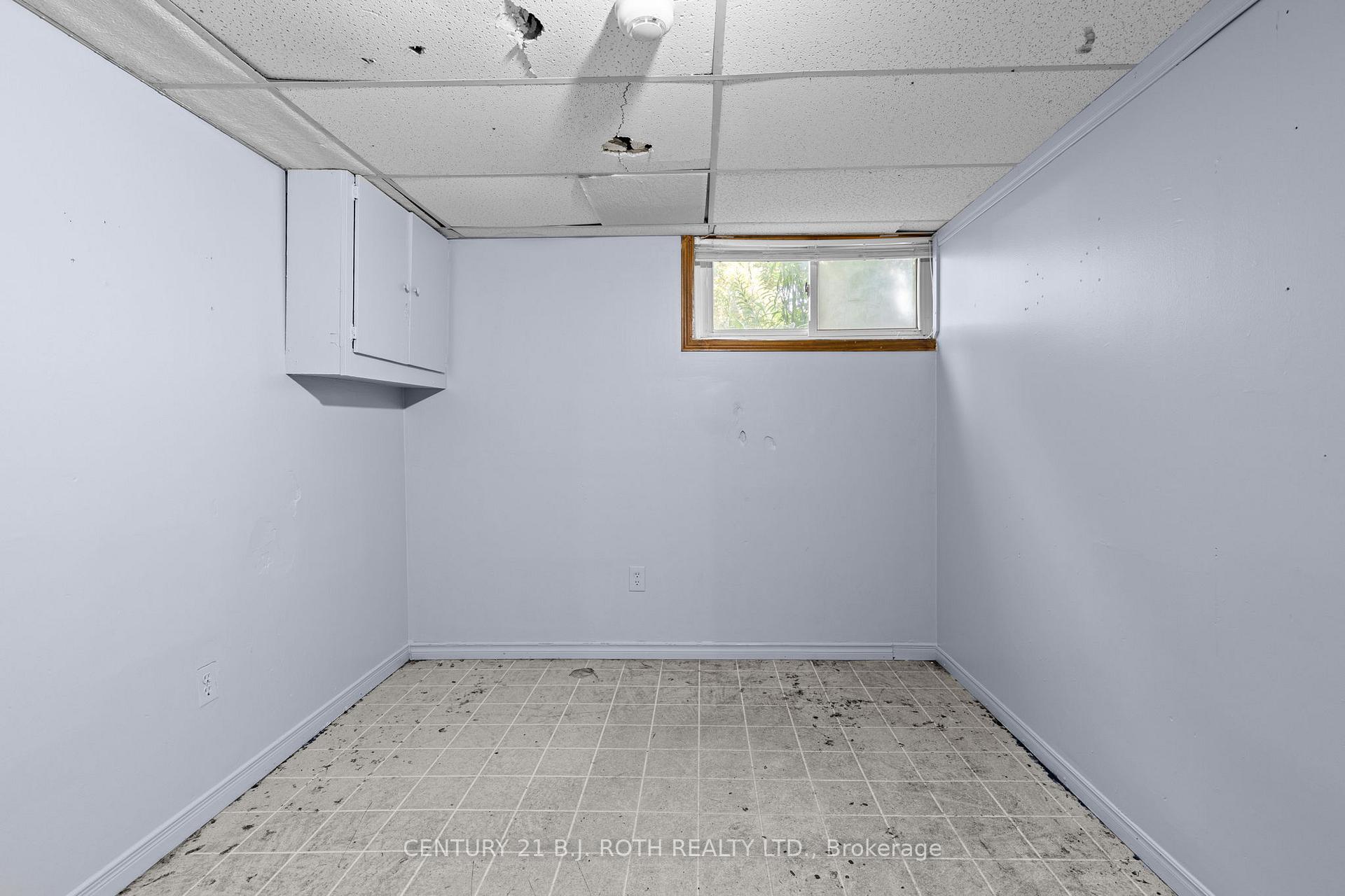 Photo 37 of 15 Cartier Court, Peterborough, Northcrest Ward 5 — HOMEH