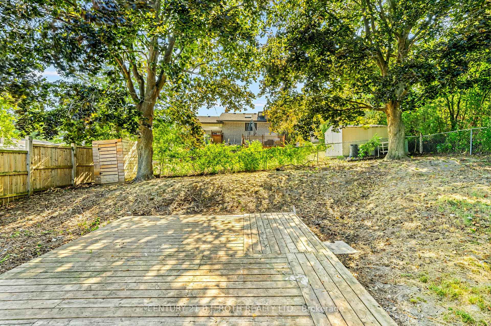 Photo 43 of 15 Cartier Court, Peterborough, Northcrest Ward 5 — HOMEH