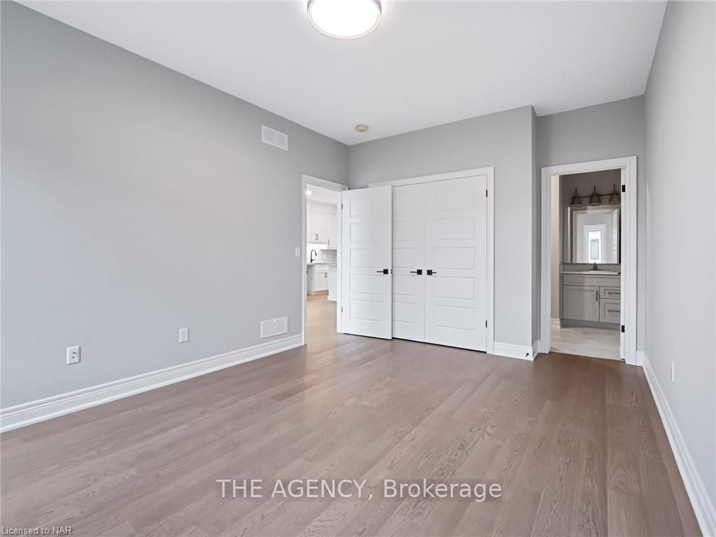 Photo 19 of 33 Austin Drive, Welland, West Welland — HOMEH