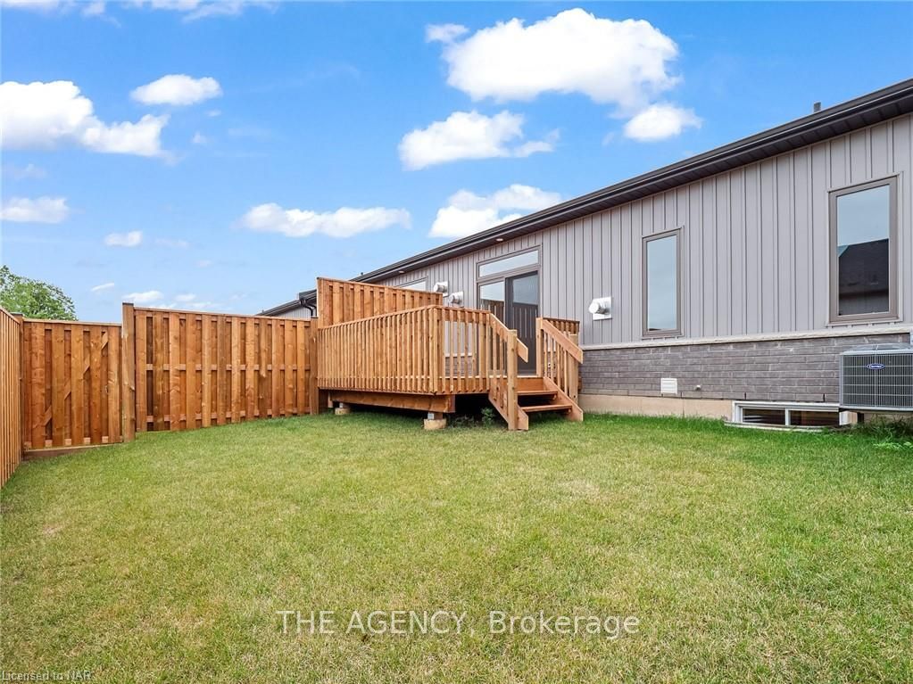 Photo 34 of 33 Austin Drive, Welland, West Welland — HOMEH