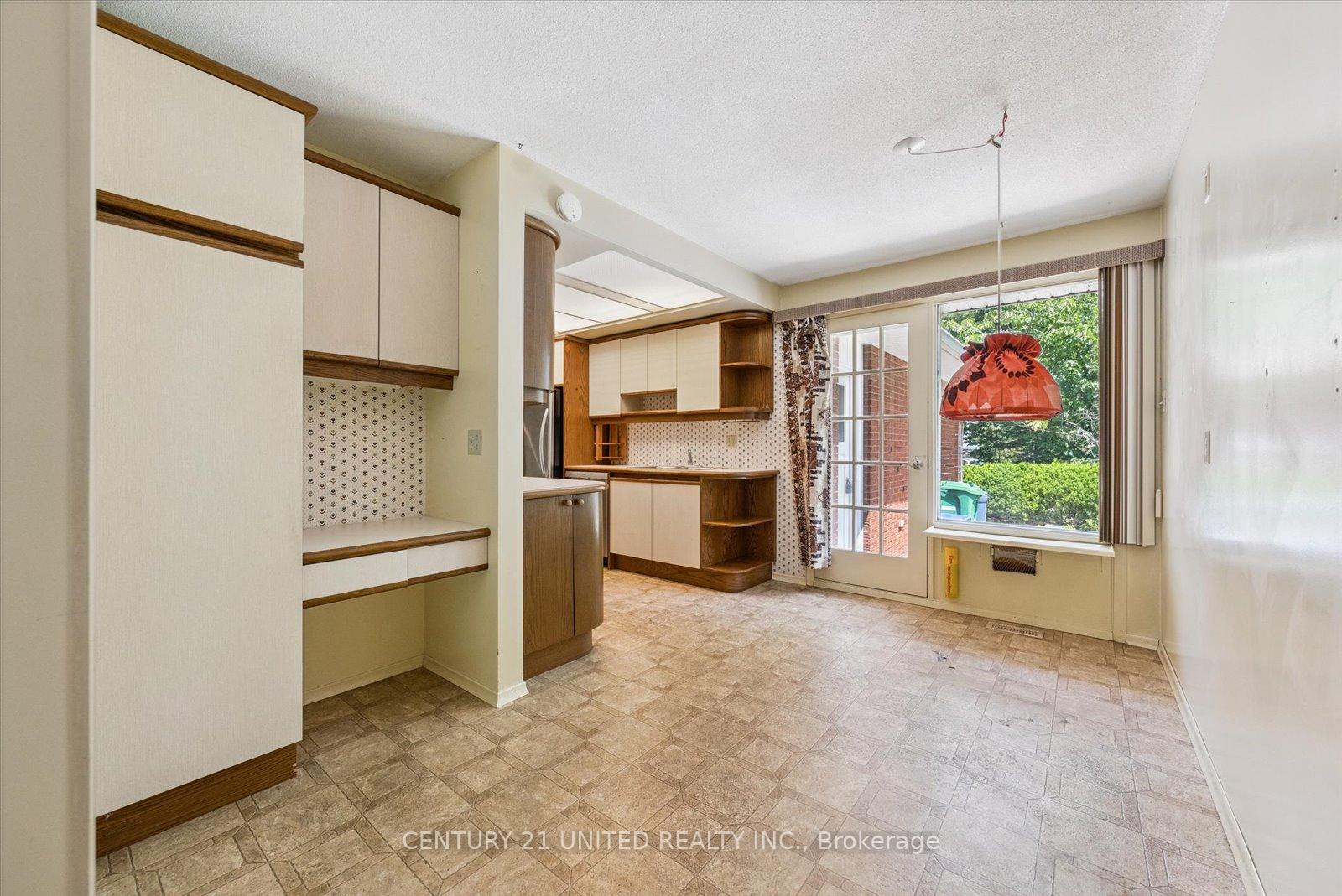 Photo 17 of 1 Fenwood Circle, Peterborough, Monaghan Ward 2 — HOMEH