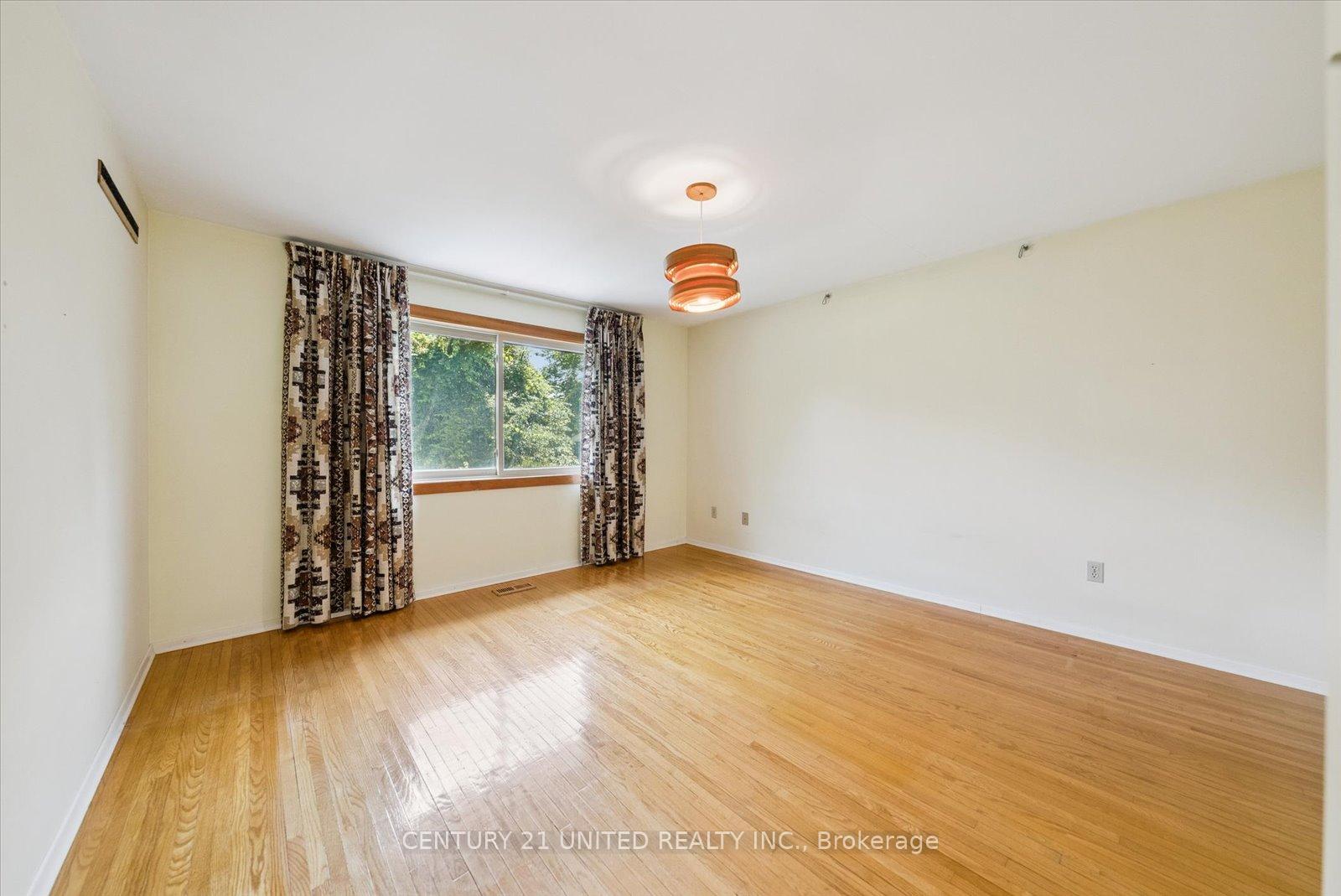 Photo 24 of 1 Fenwood Circle, Peterborough, Monaghan Ward 2 — HOMEH