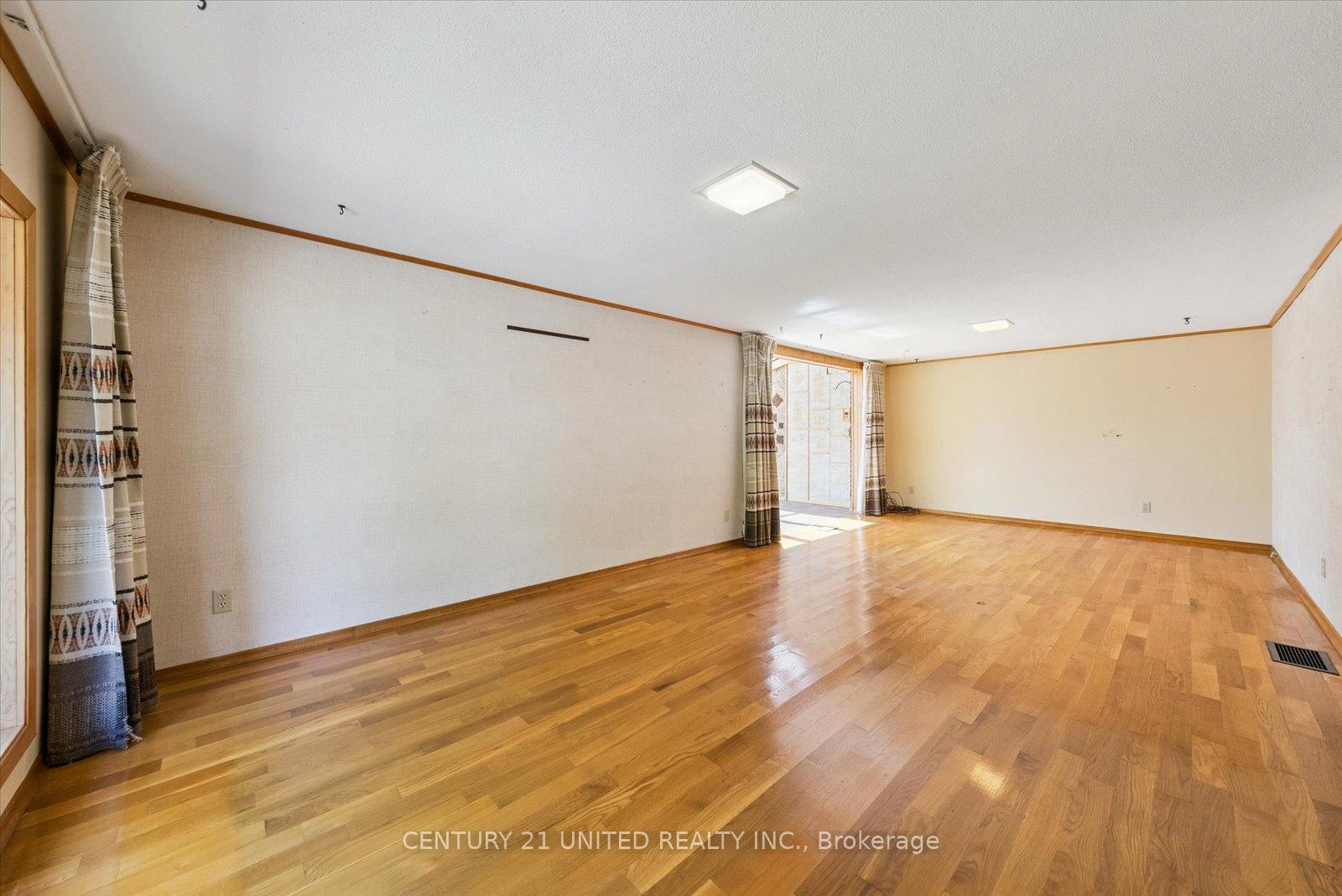 Photo 38 of 1 Fenwood Circle, Peterborough, Monaghan Ward 2 — HOMEH