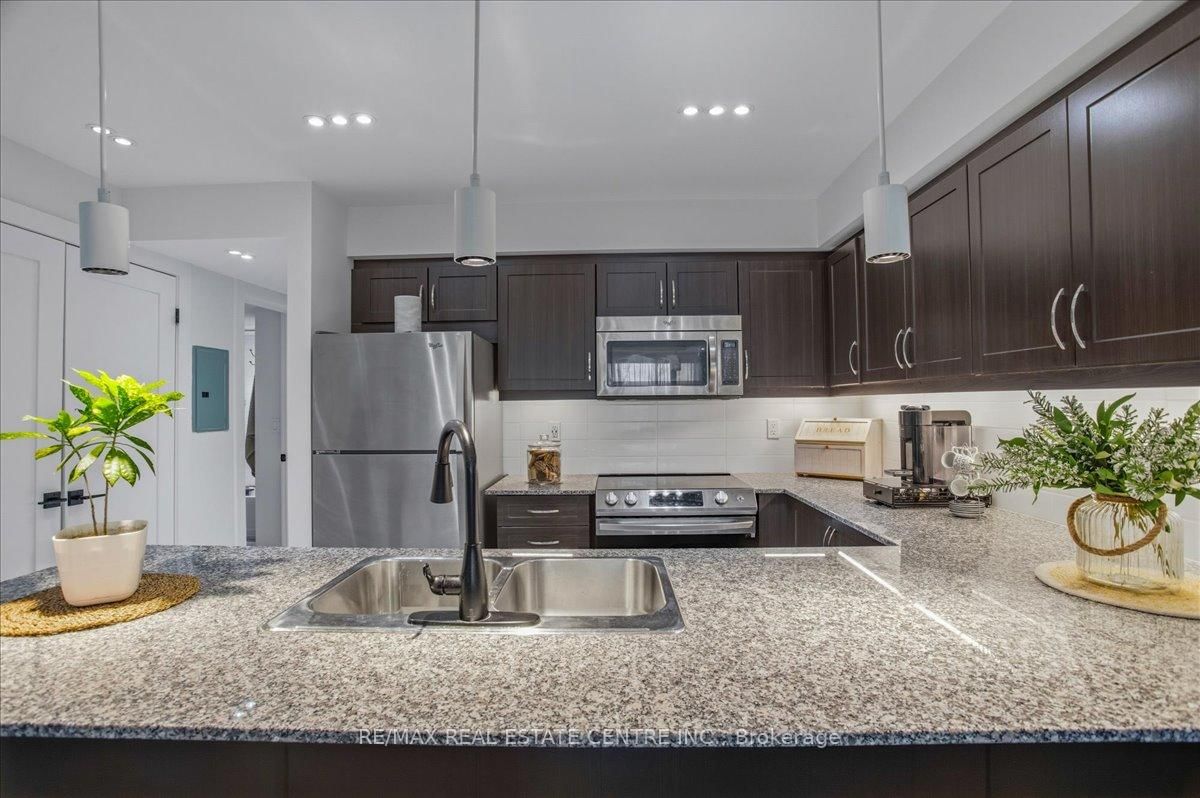 Photo 8 of Unit 307, 132 Widdicombe Hill Blvd, Etobicoke, Willowridge-Martingrove-Richview — HOMEH
