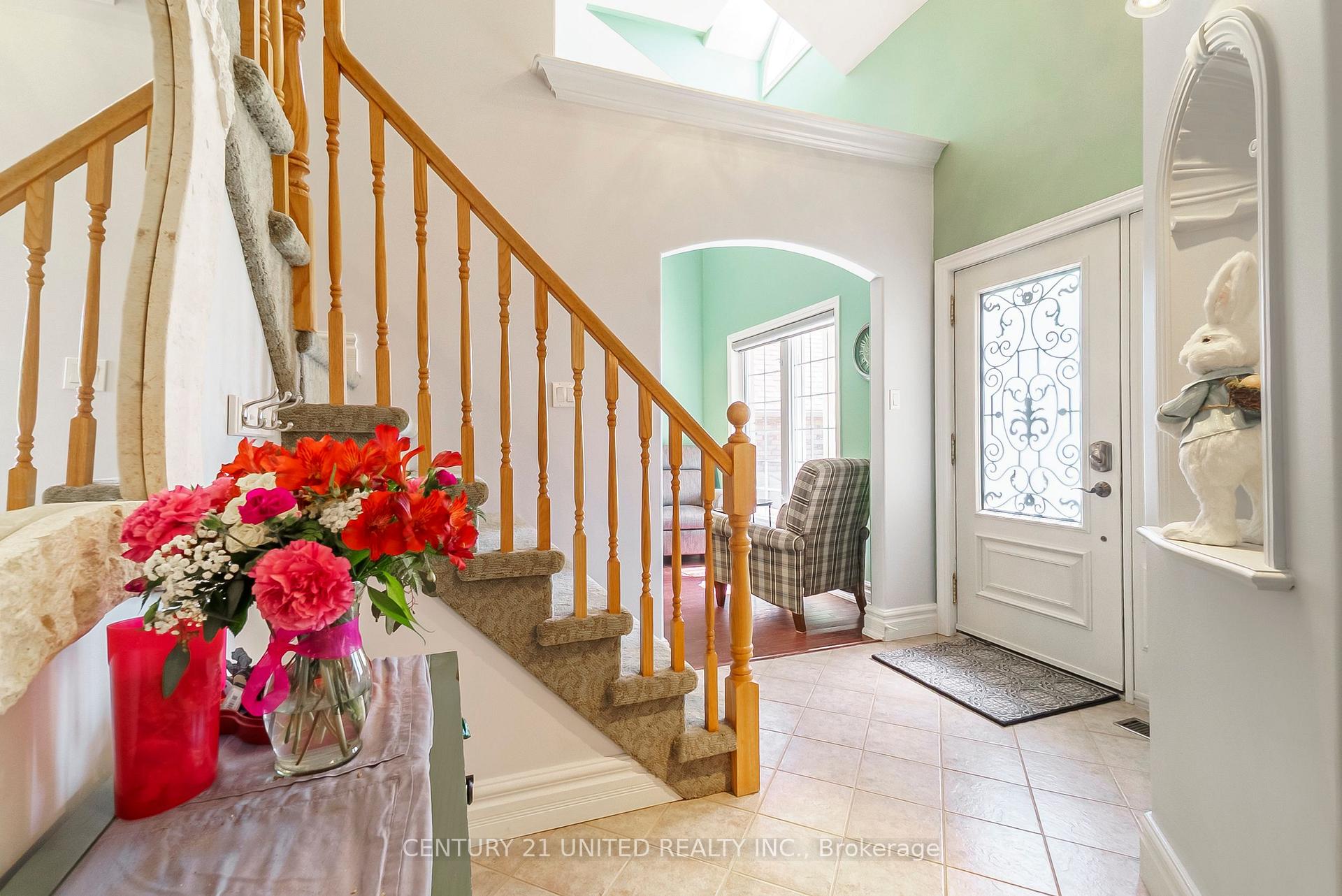 Photo 5 of 2416 Denure Drive, Peterborough, Monaghan Ward 2 — HOMEH