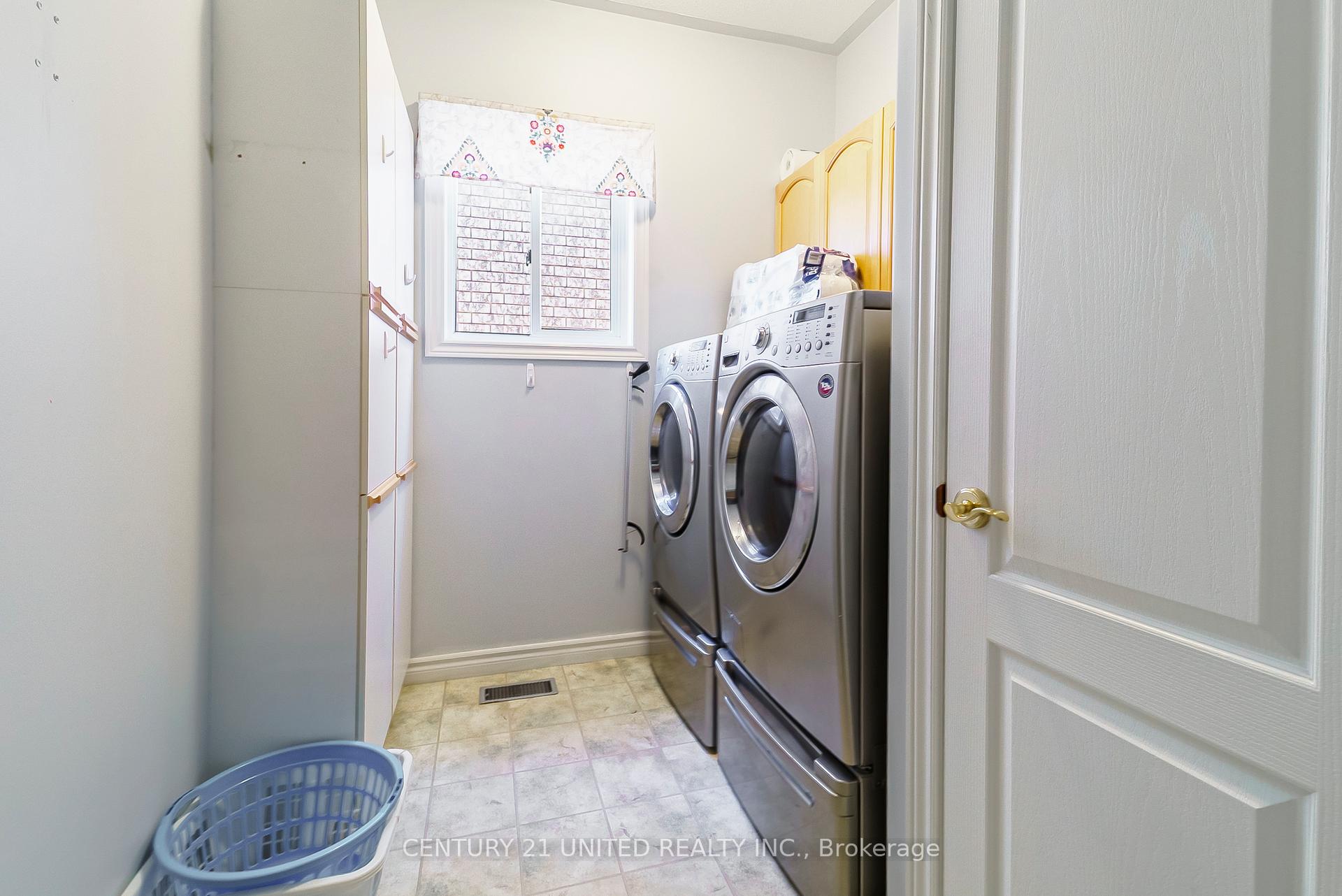 Photo 21 of 2416 Denure Drive, Peterborough, Monaghan Ward 2 — HOMEH