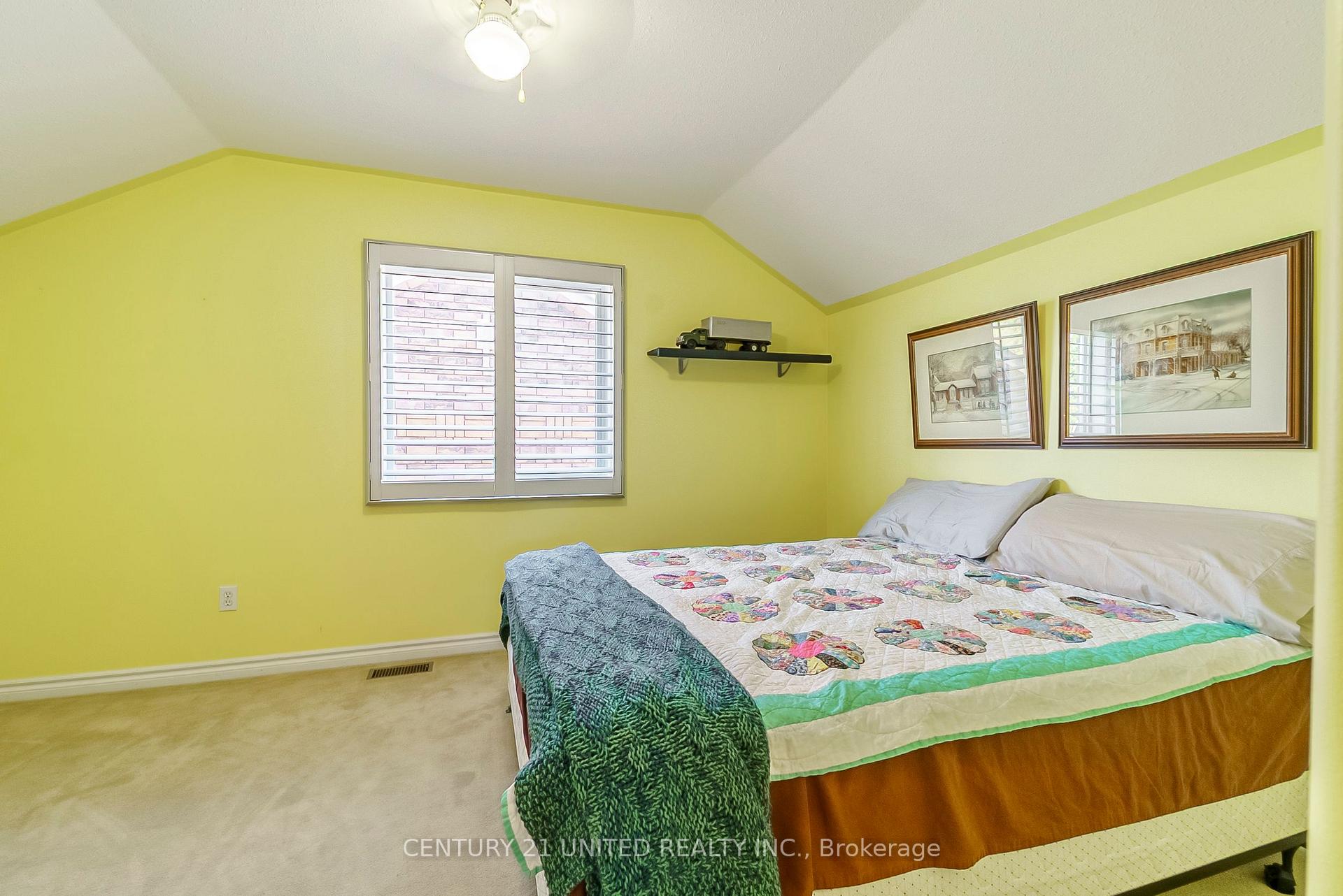 Photo 25 of 2416 Denure Drive, Peterborough, Monaghan Ward 2 — HOMEH
