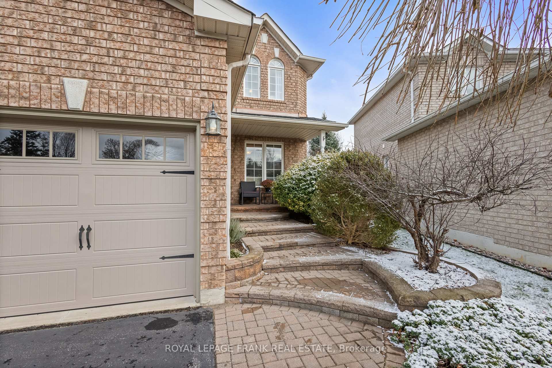 Photo 3 of 11 Pineway Court, Whitby, Rolling Acres — HOMEH