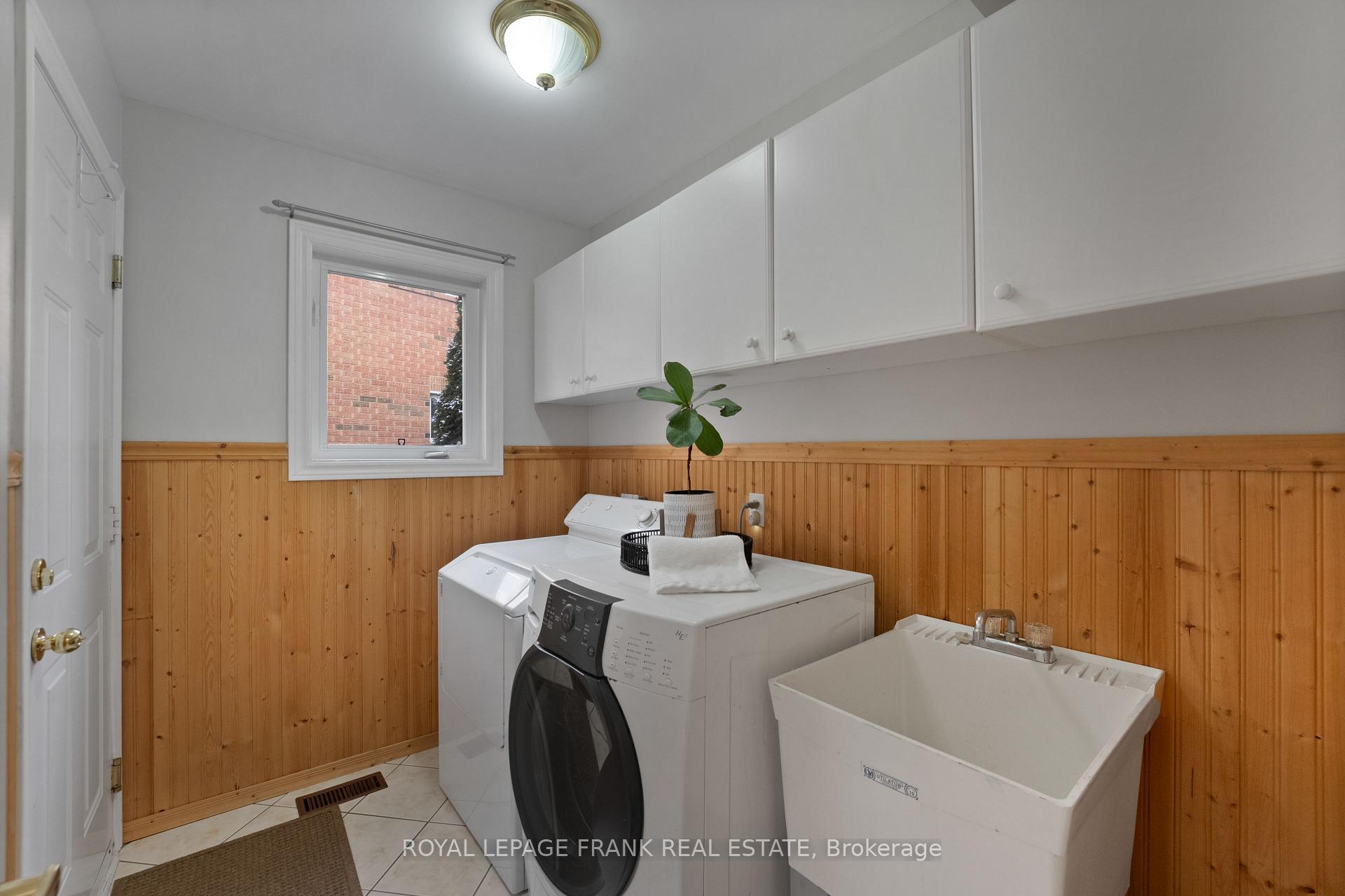 Photo 21 of 11 Pineway Court, Whitby, Rolling Acres — HOMEH