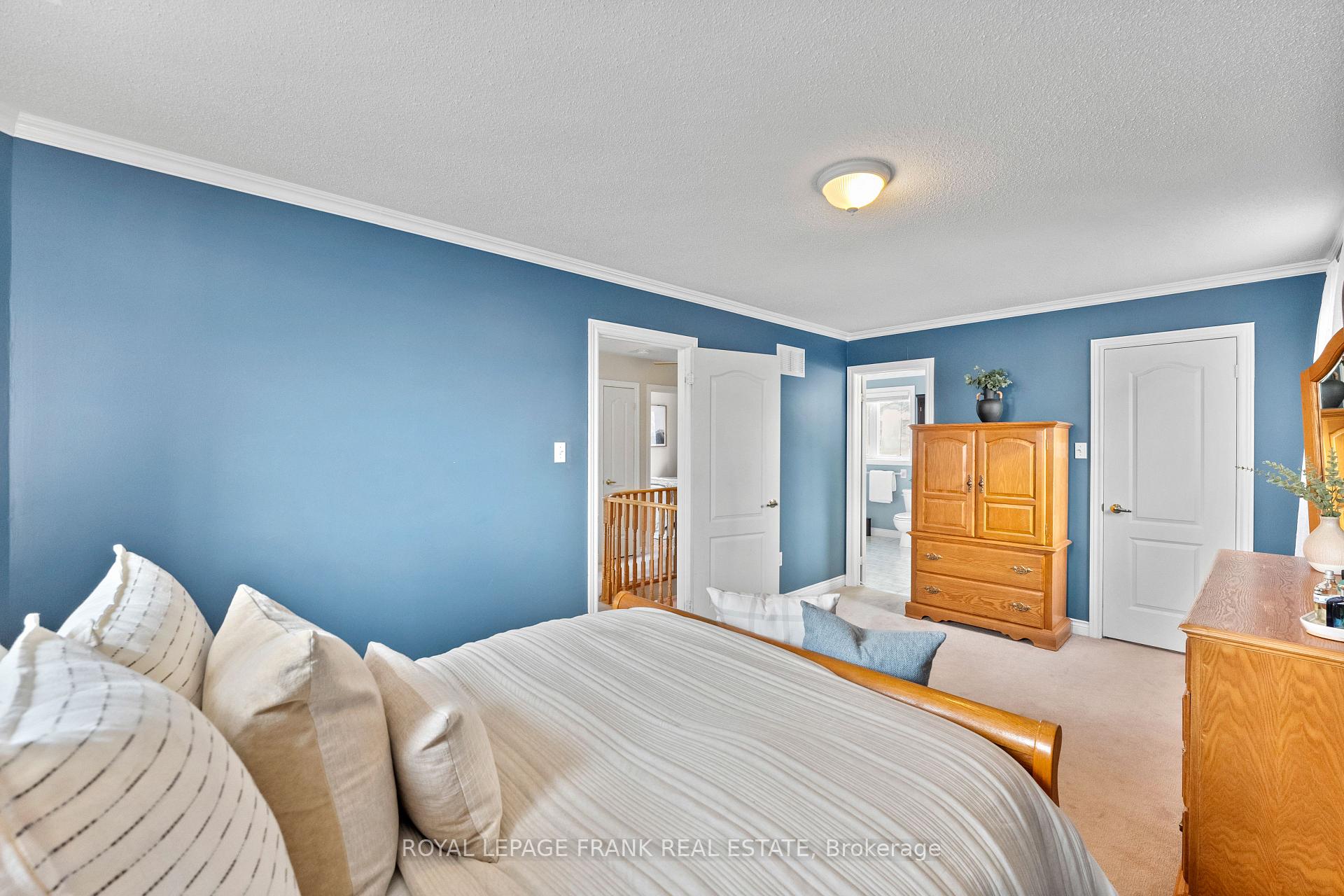 Photo 23 of 11 Pineway Court, Whitby, Rolling Acres — HOMEH