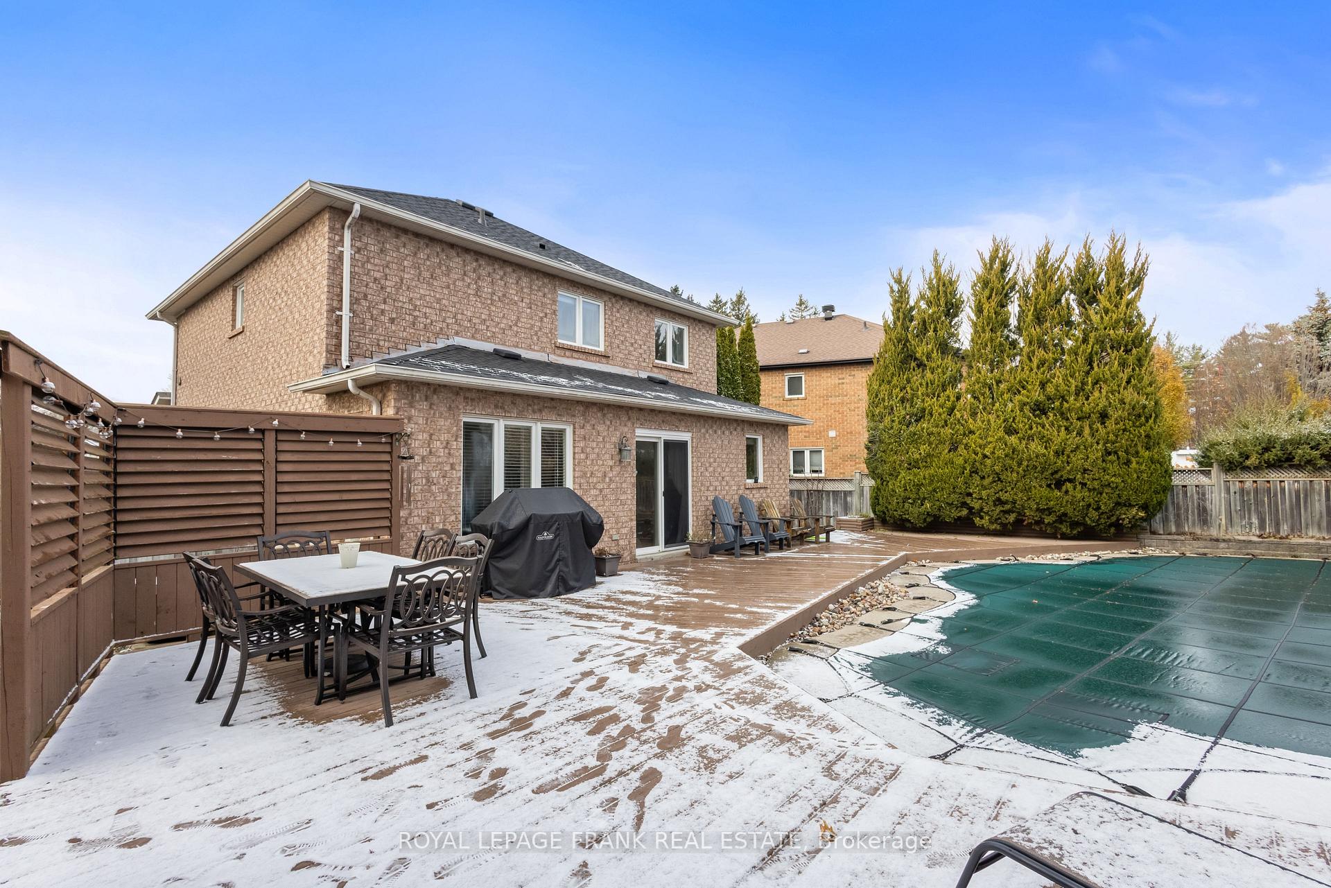 Photo 37 of 11 Pineway Court, Whitby, Rolling Acres — HOMEH