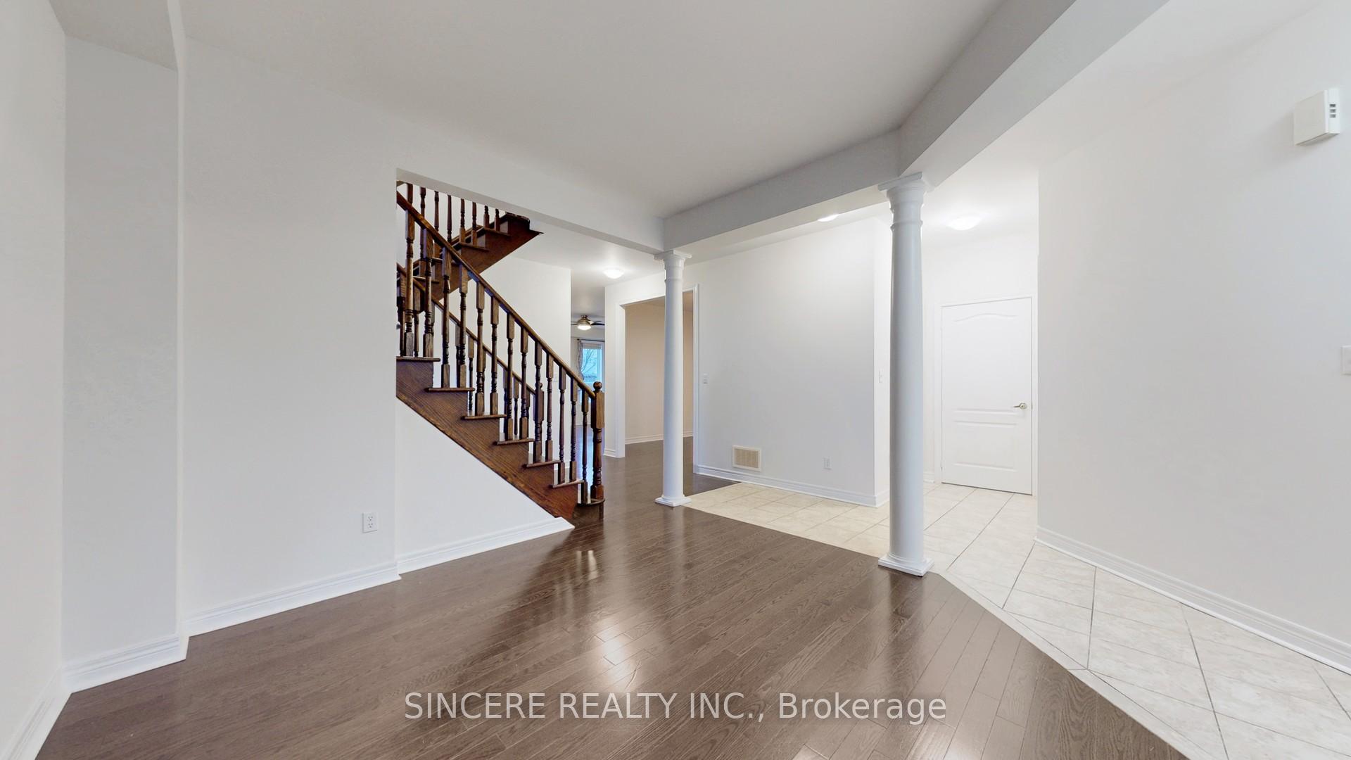 Photo 7 of 87 Rockland Crescent, Whitby, Brooklin — HOMEH