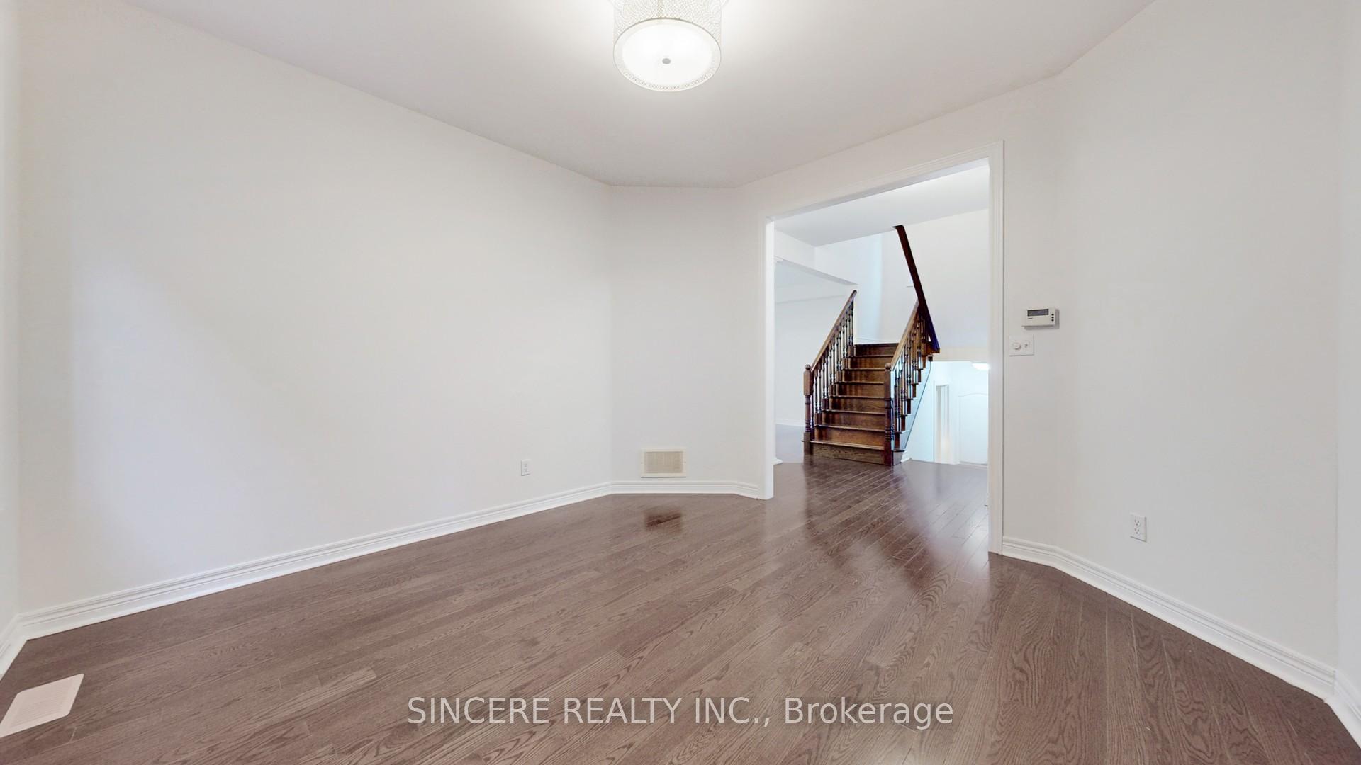 Photo 9 of 87 Rockland Crescent, Whitby, Brooklin — HOMEH