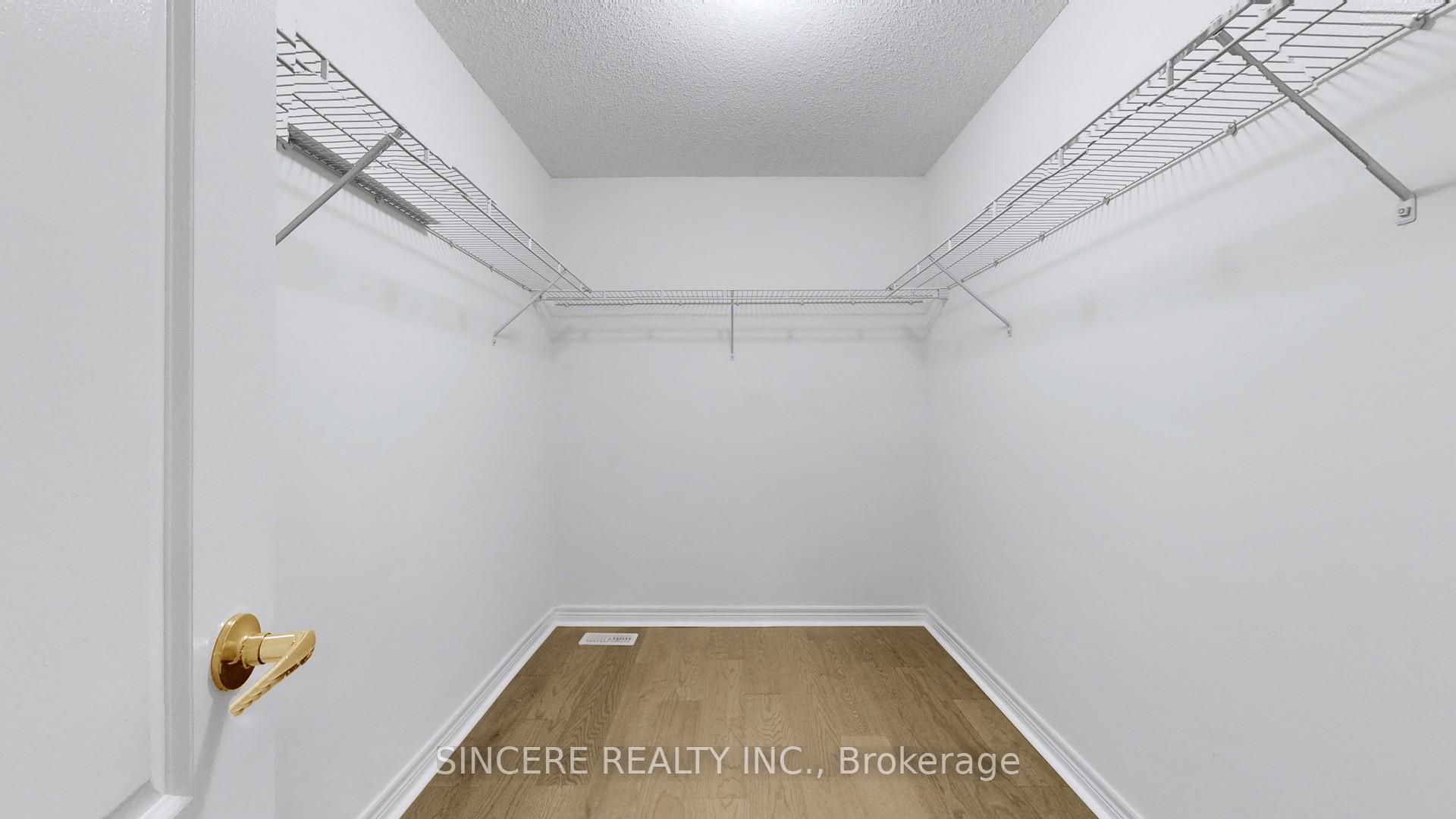 Photo 24 of 87 Rockland Crescent, Whitby, Brooklin — HOMEH