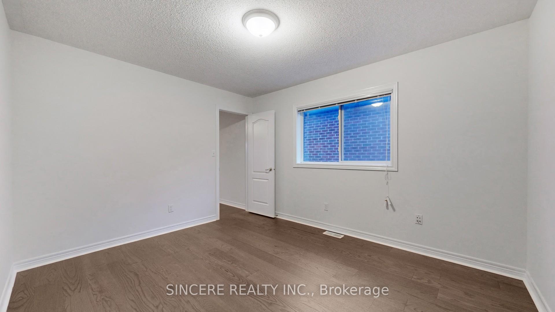 Photo 34 of 87 Rockland Crescent, Whitby, Brooklin — HOMEH