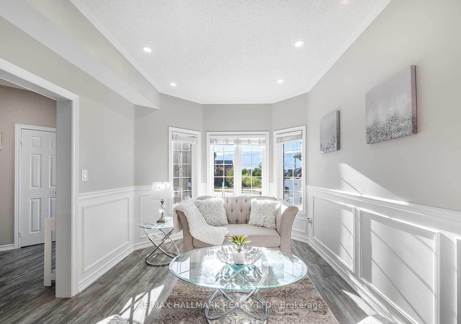 Photo 4 of 17 Silver Trail, Barrie, Ardagh — HOMEH