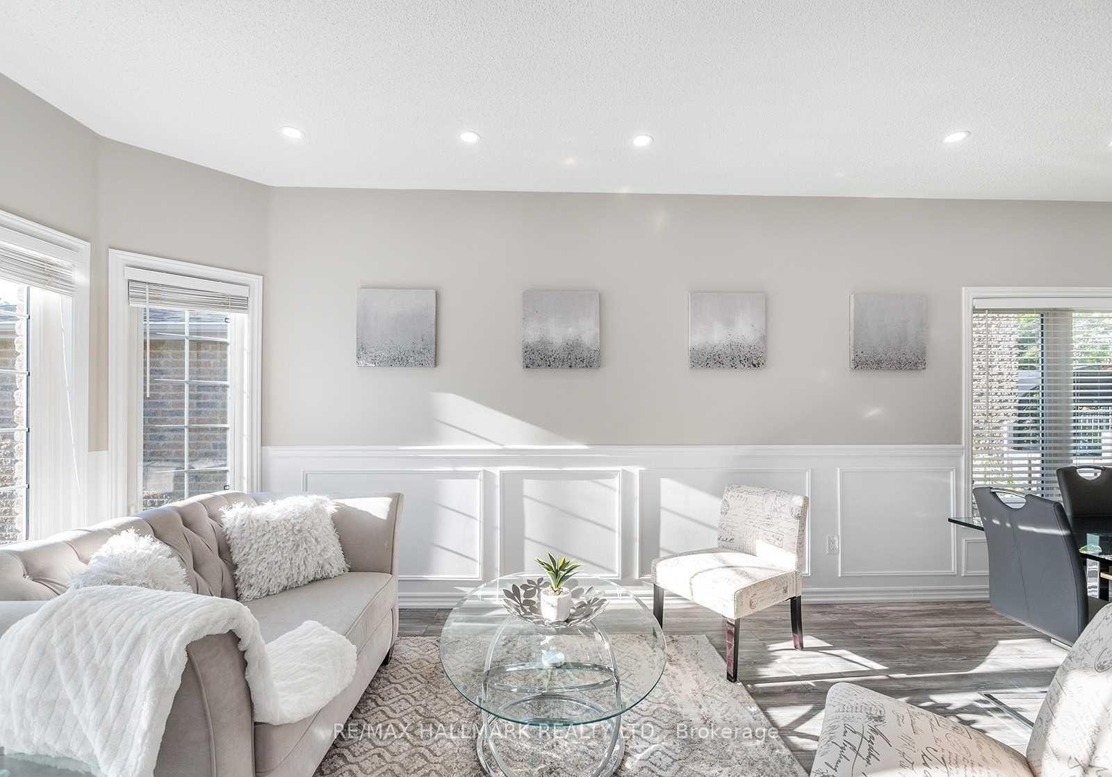 Photo 2 of 17 Silver Trail, Barrie, Ardagh — HOMEH