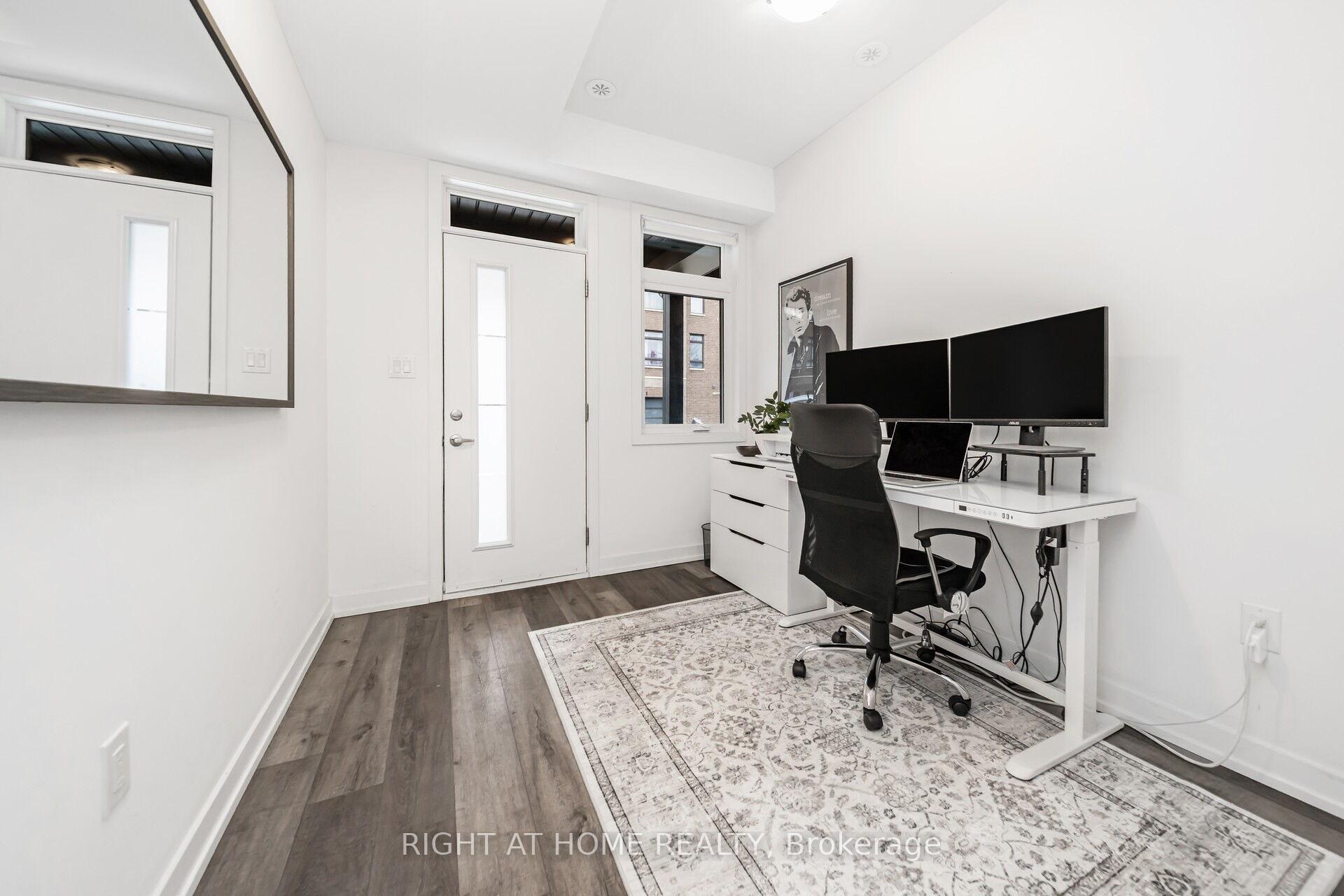 Photo 5 of 10 Engel Street, Vaughan, Vaughan Grove — HOMEH