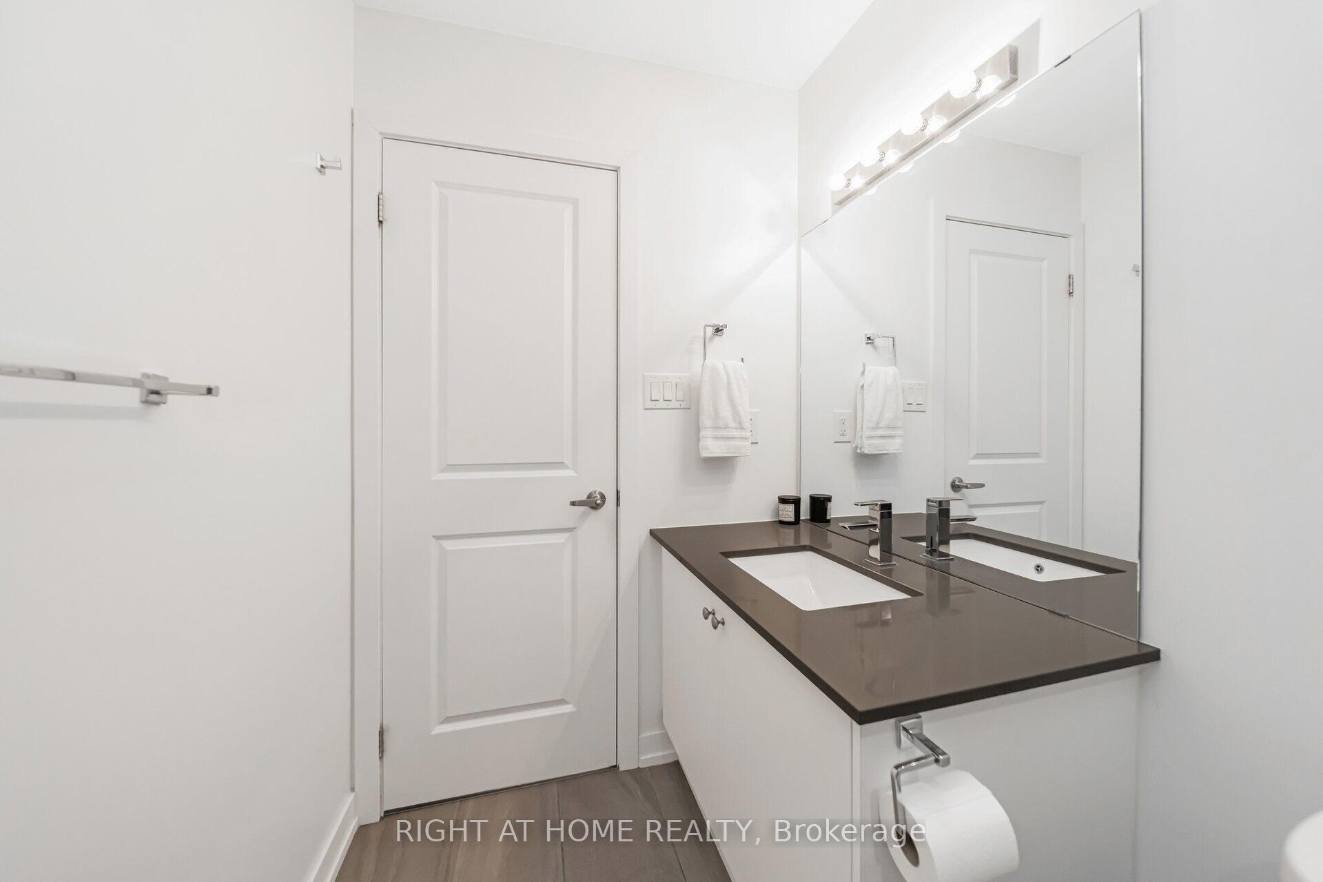 Photo 9 of 10 Engel Street, Vaughan, Vaughan Grove — HOMEH