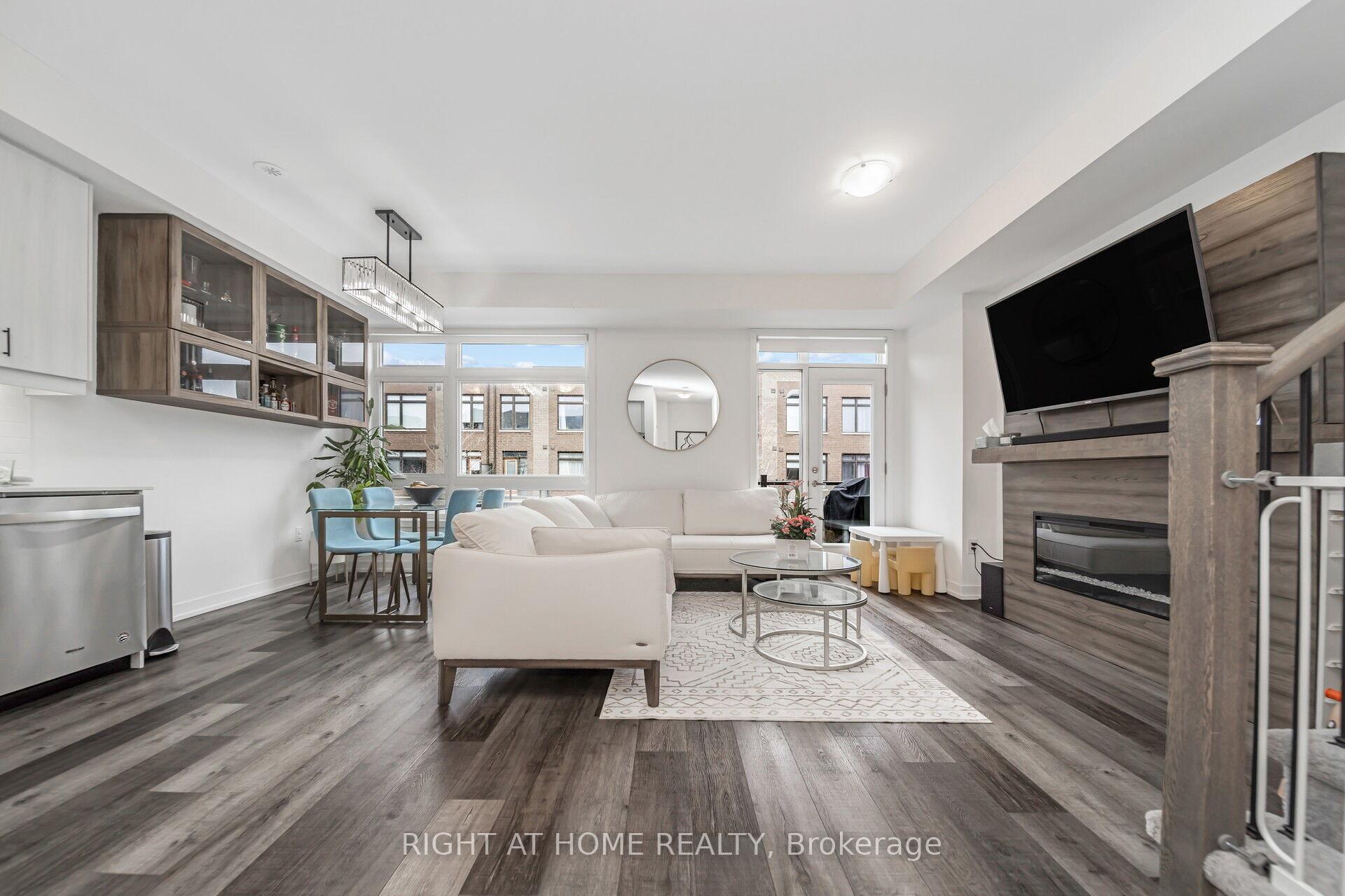 Photo 10 of 10 Engel Street, Vaughan, Vaughan Grove — HOMEH