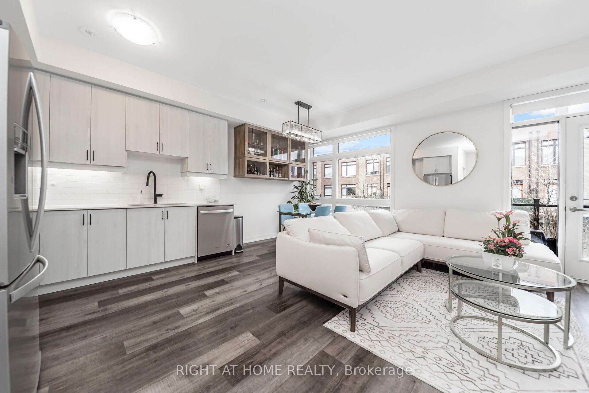 Photo 11 of 10 Engel Street, Vaughan, Vaughan Grove — HOMEH
