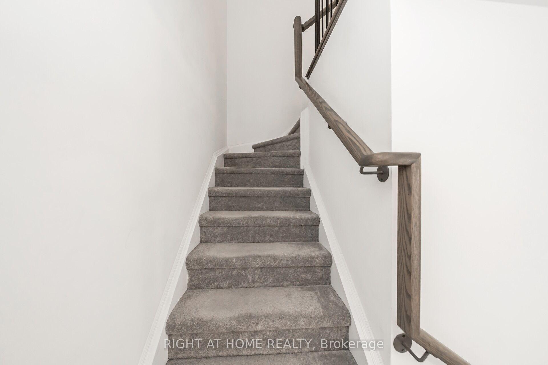 Photo 29 of 10 Engel Street, Vaughan, Vaughan Grove — HOMEH