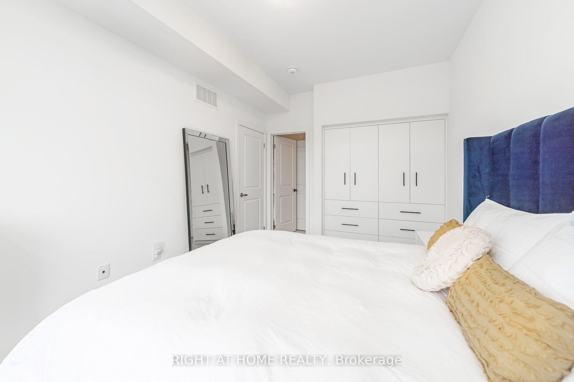 Photo 36 of 10 Engel Street, Vaughan, Vaughan Grove — HOMEH