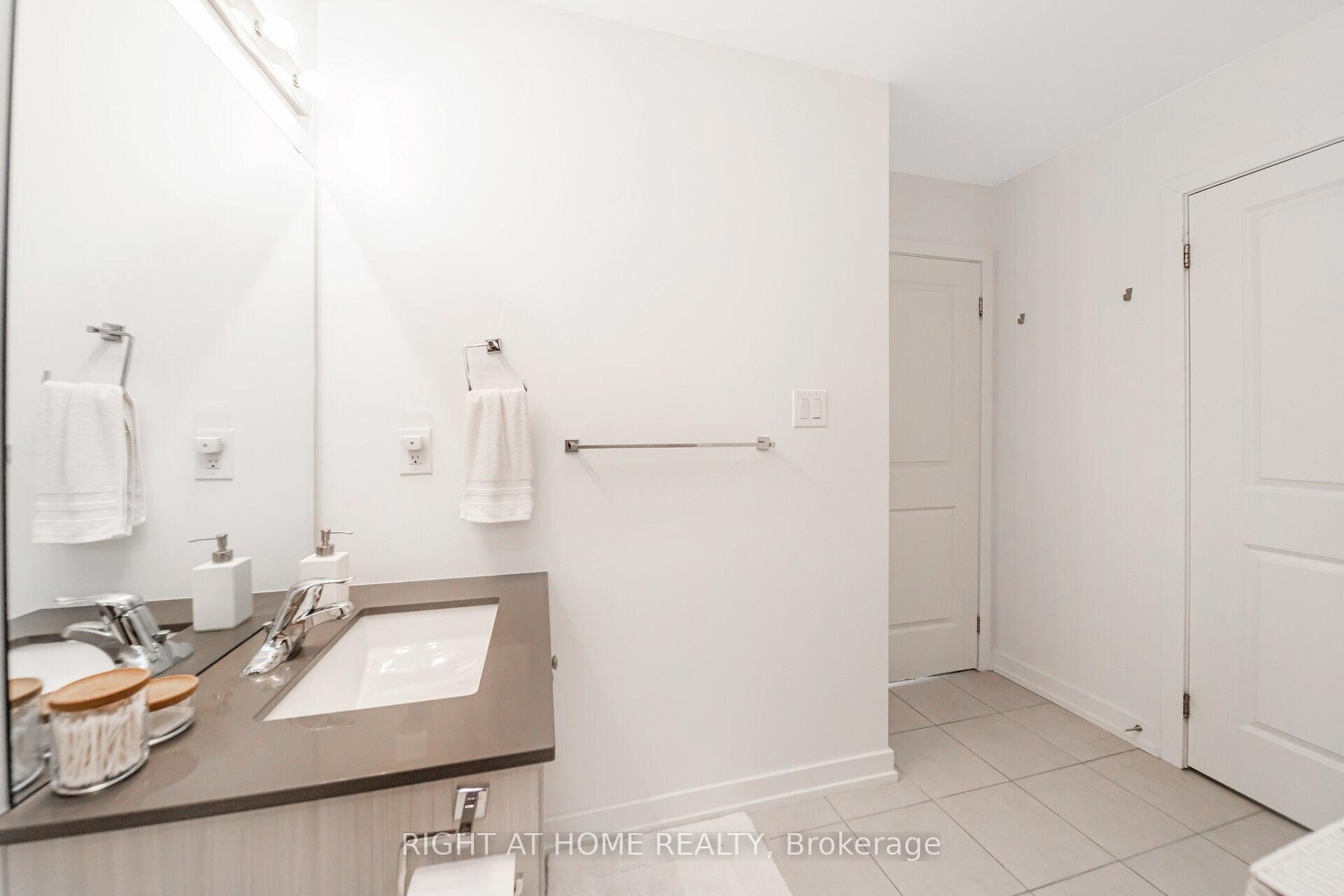 Photo 40 of 10 Engel Street, Vaughan, Vaughan Grove — HOMEH