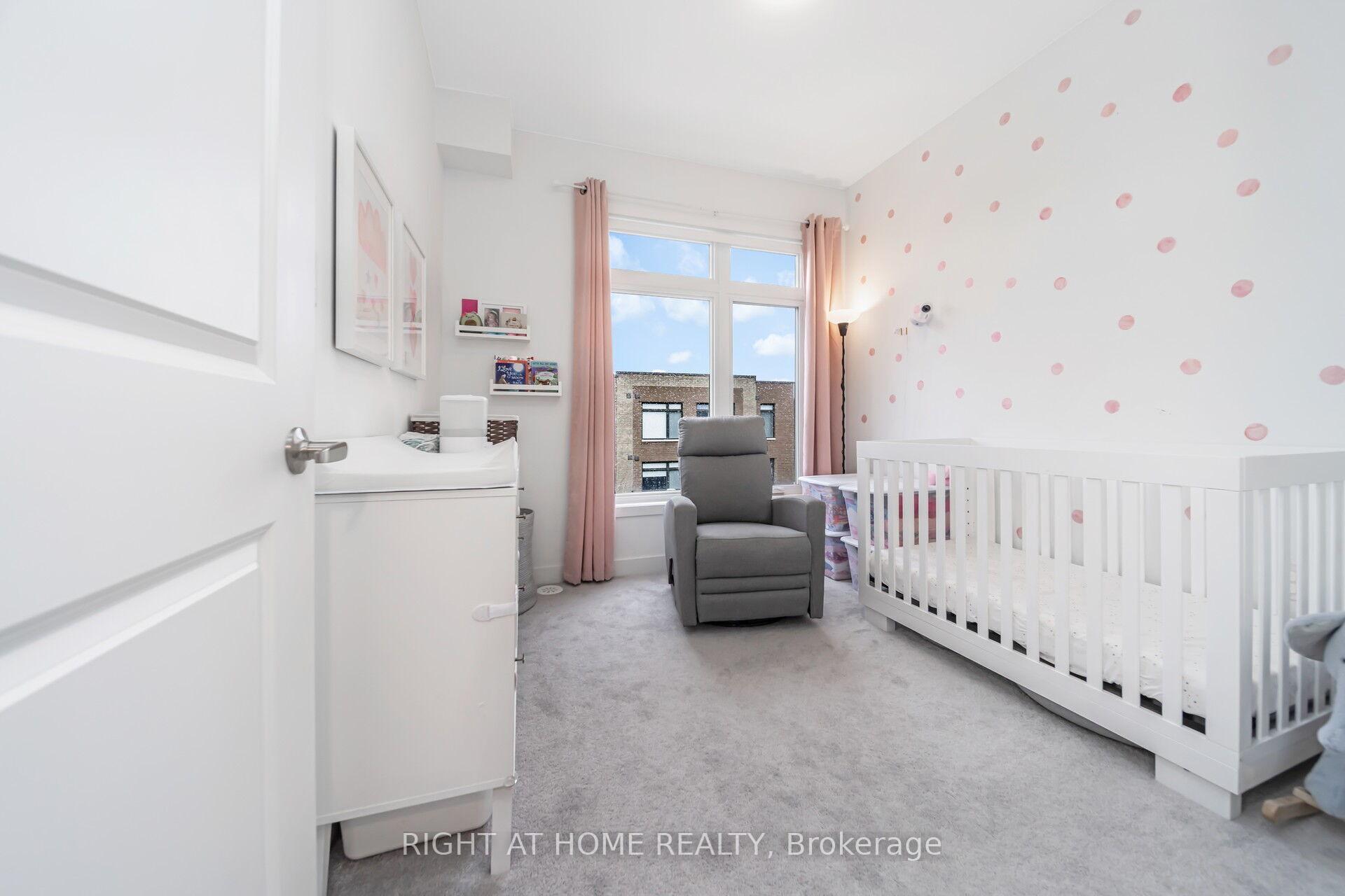 Photo 41 of 10 Engel Street, Vaughan, Vaughan Grove — HOMEH