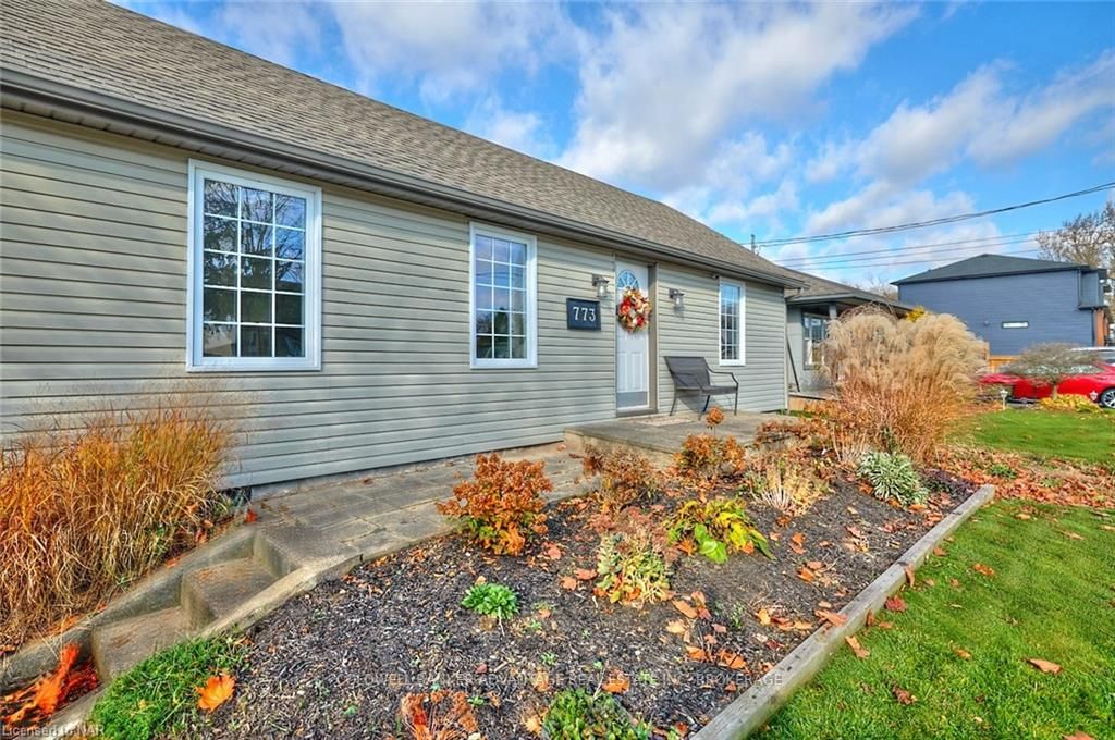 Photo 2 of 773 Clare Avenue, Welland, N. Welland — HOMEH