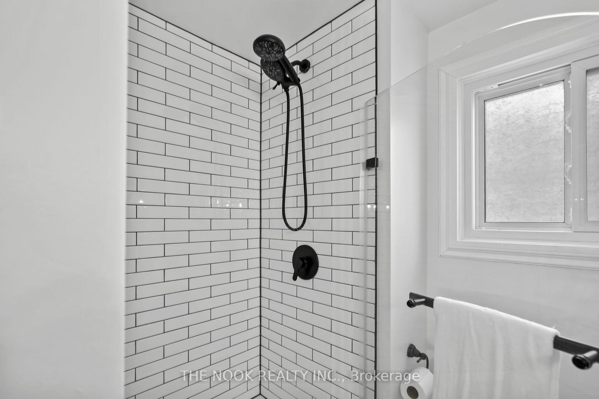 Photo 19 of 112 Luke Street, Oshawa, O'Neill — HOMEH