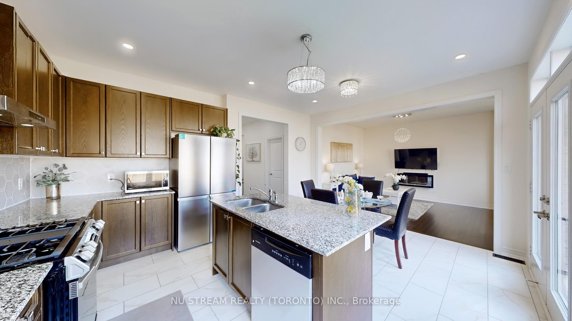 Photo 15 of 64 Beaverdams Drive, Whitby, Rural Whitby — HOMEH