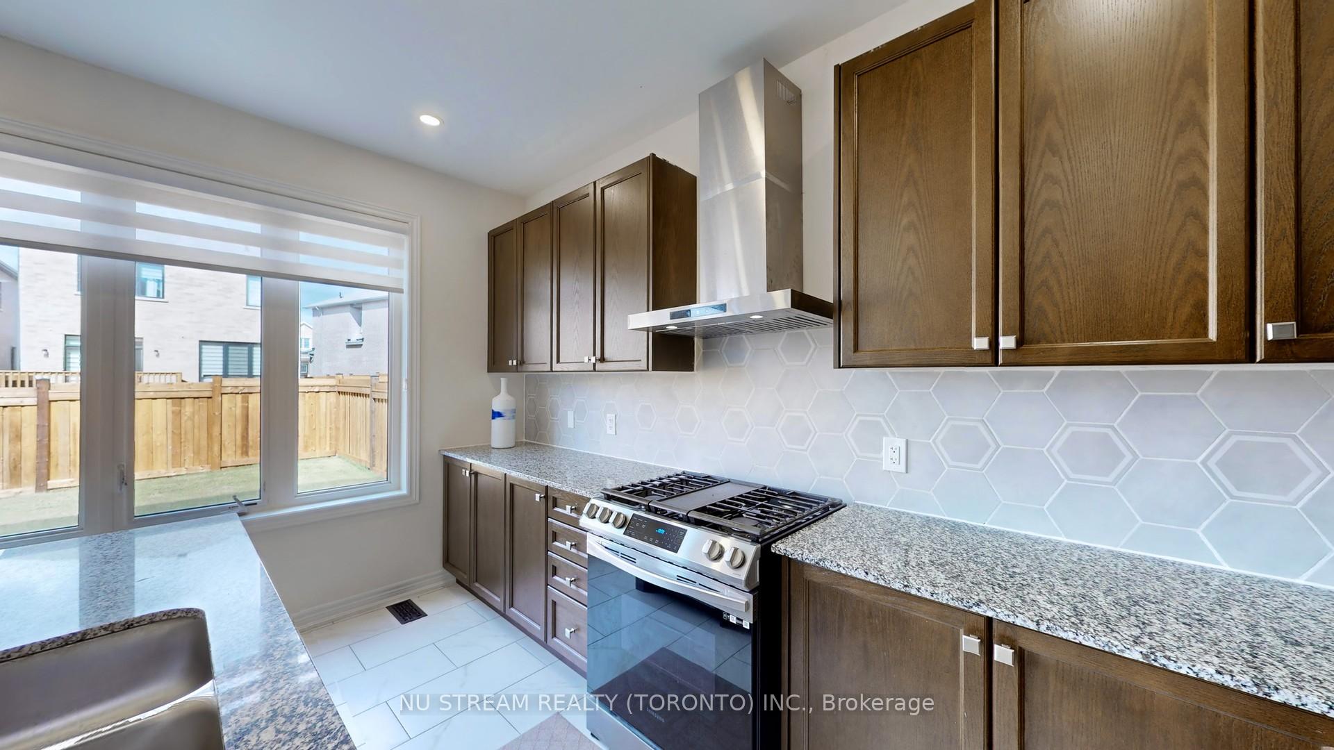 Photo 17 of 64 Beaverdams Drive, Whitby, Rural Whitby — HOMEH