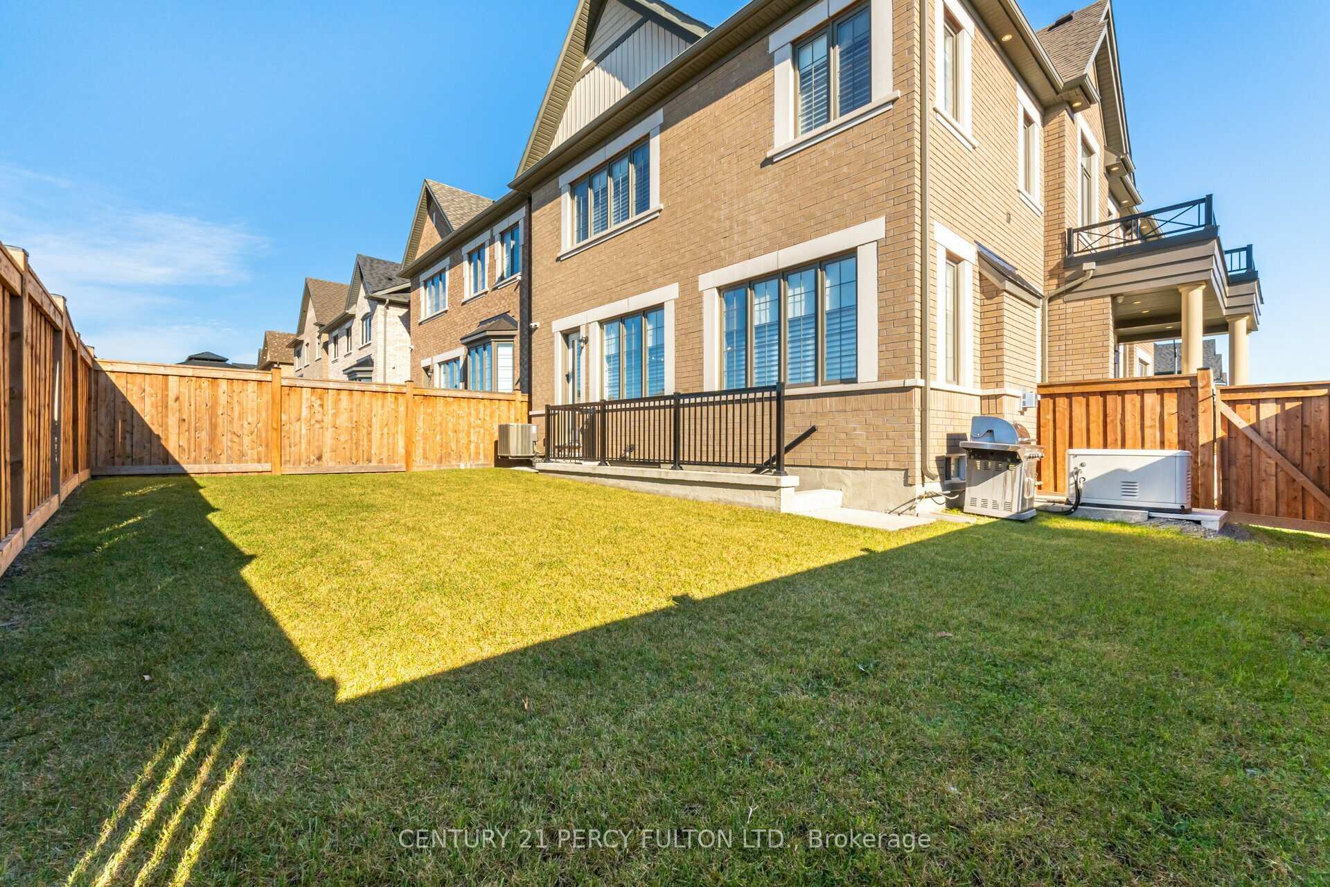 Photo 37 of 2 Capstan Court, Whitby, Lynde Creek — HOMEH