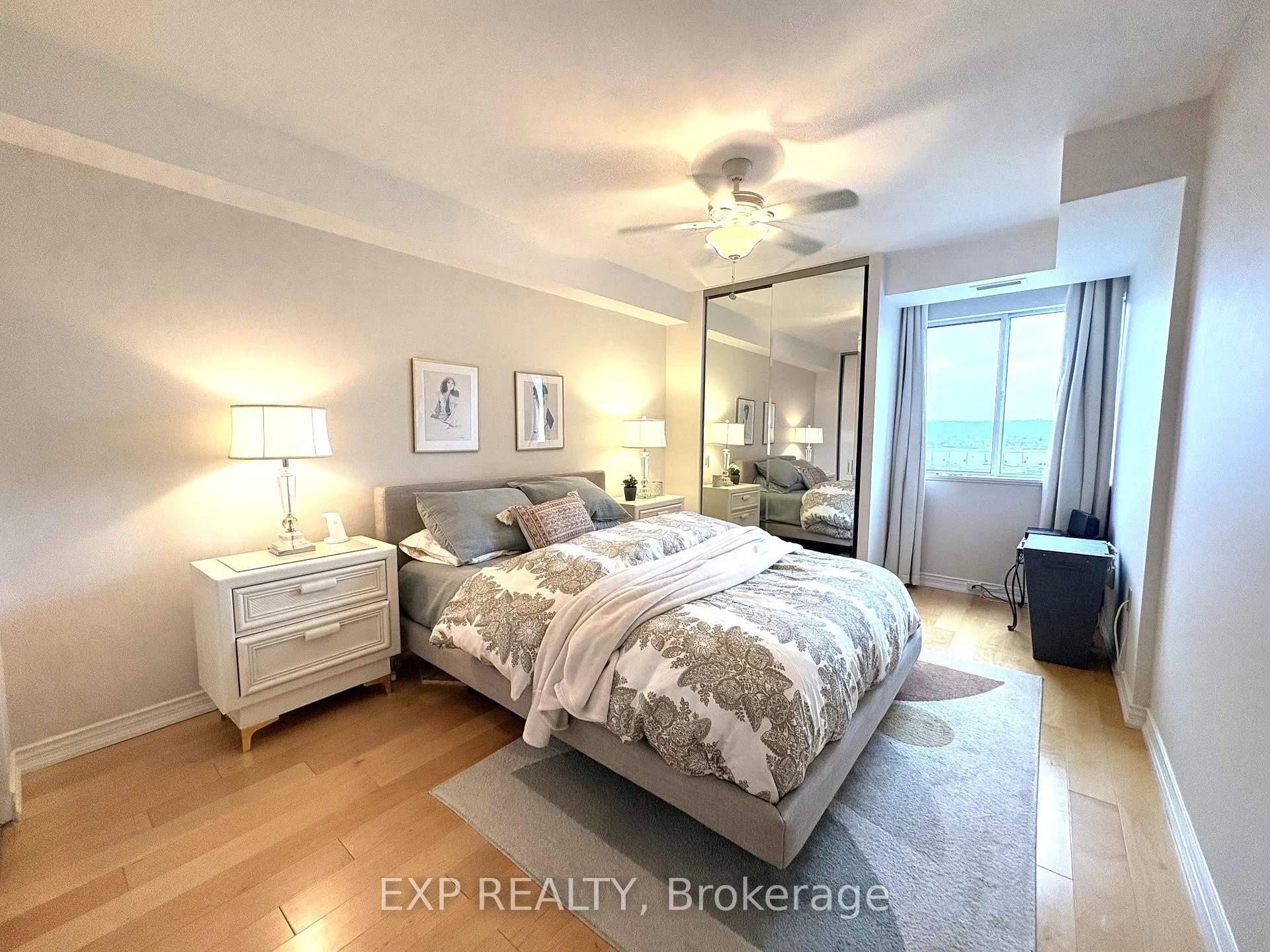 Photo 13 of Unit 1407, 301 Frances Avenue, Hamilton, Lakeshore — HOMEH