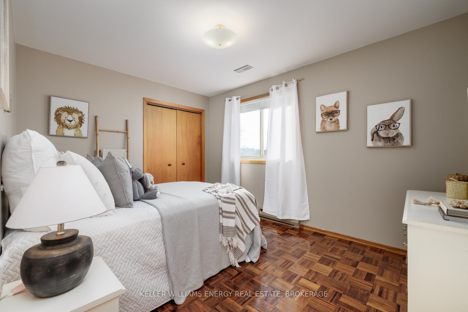 Photo 20 of 751 Cochrane Street, Whitby, Downtown Whitby — HOMEH