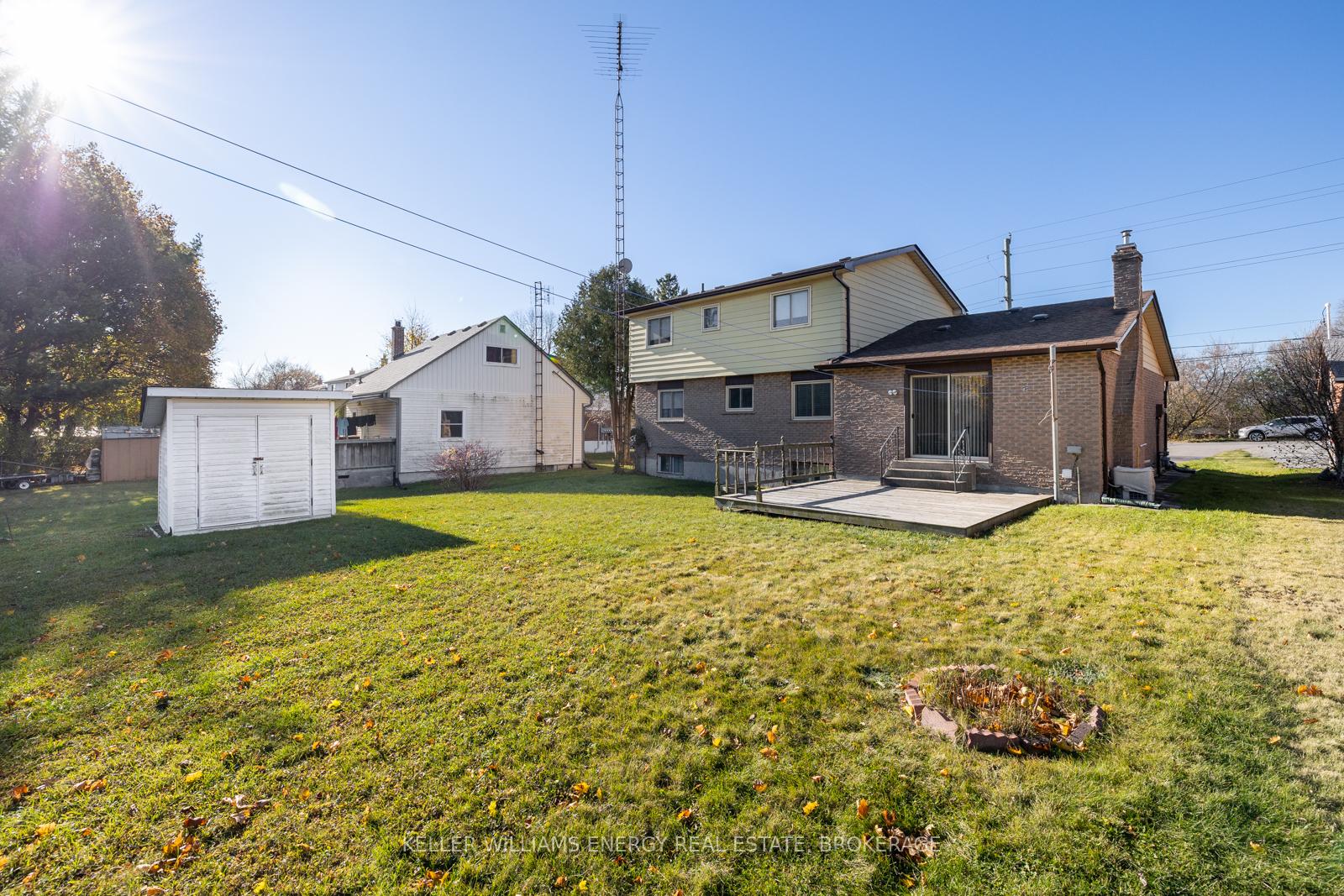 Photo 29 of 751 Cochrane Street, Whitby, Downtown Whitby — HOMEH