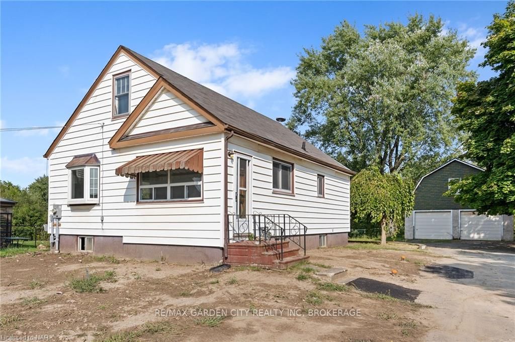 Photo 1 of 528 South Pelham Road, Welland, Prince Charles — HOMEH