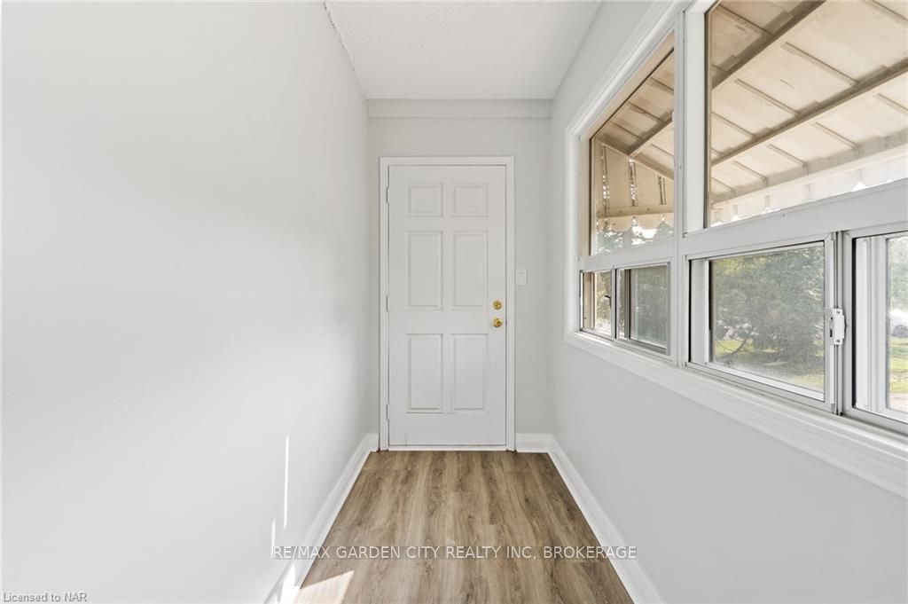 Photo 5 of 528 South Pelham Road, Welland, Prince Charles — HOMEH