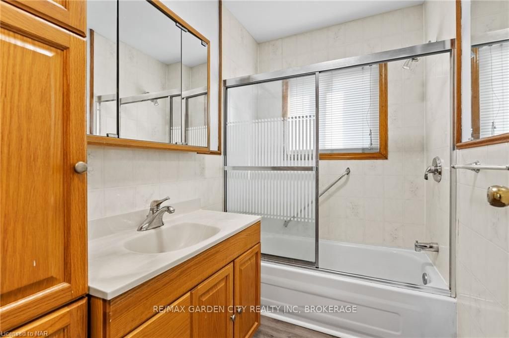 Photo 11 of 528 South Pelham Road, Welland, Prince Charles — HOMEH